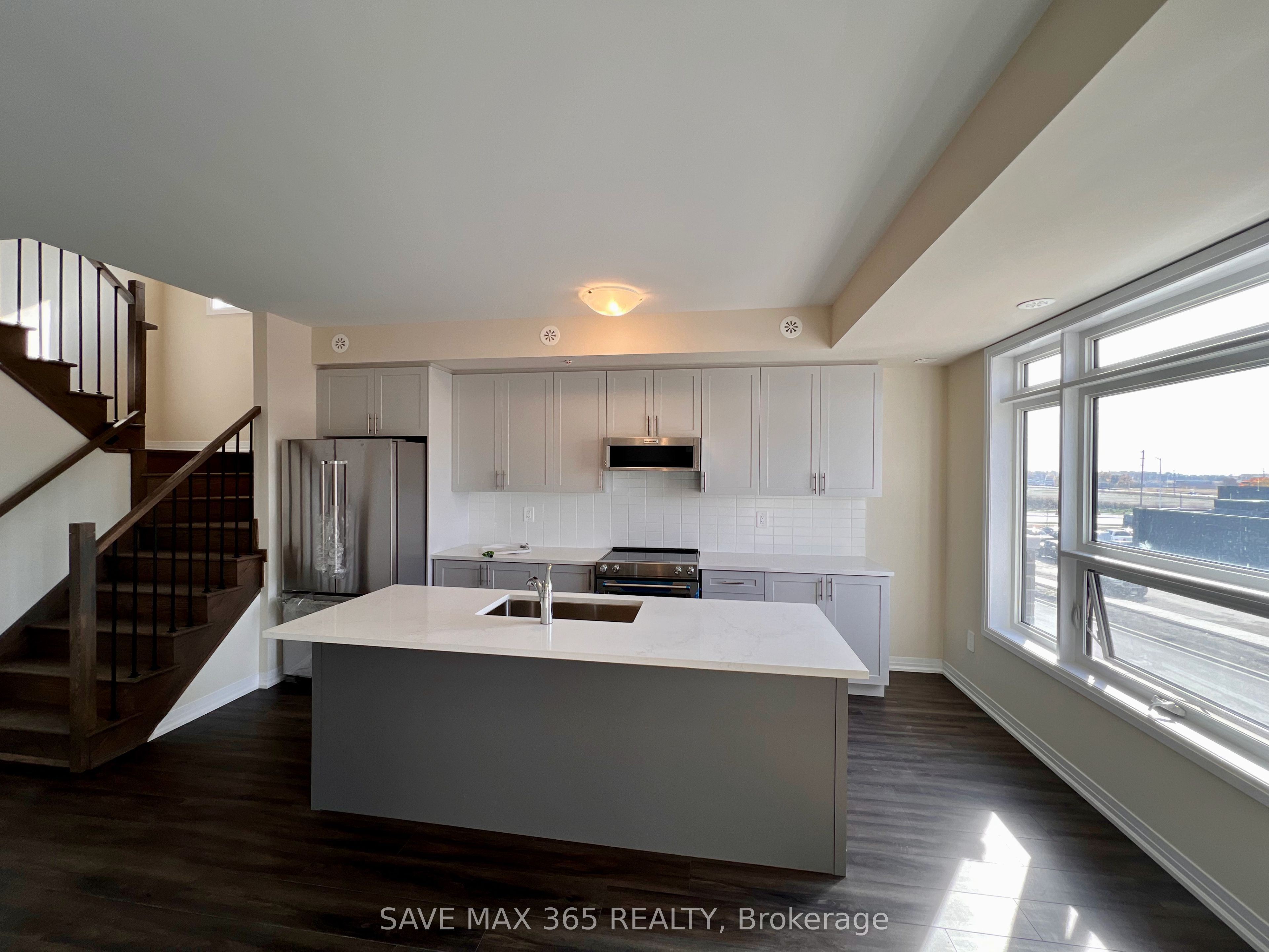 1565 Rose Way, #103