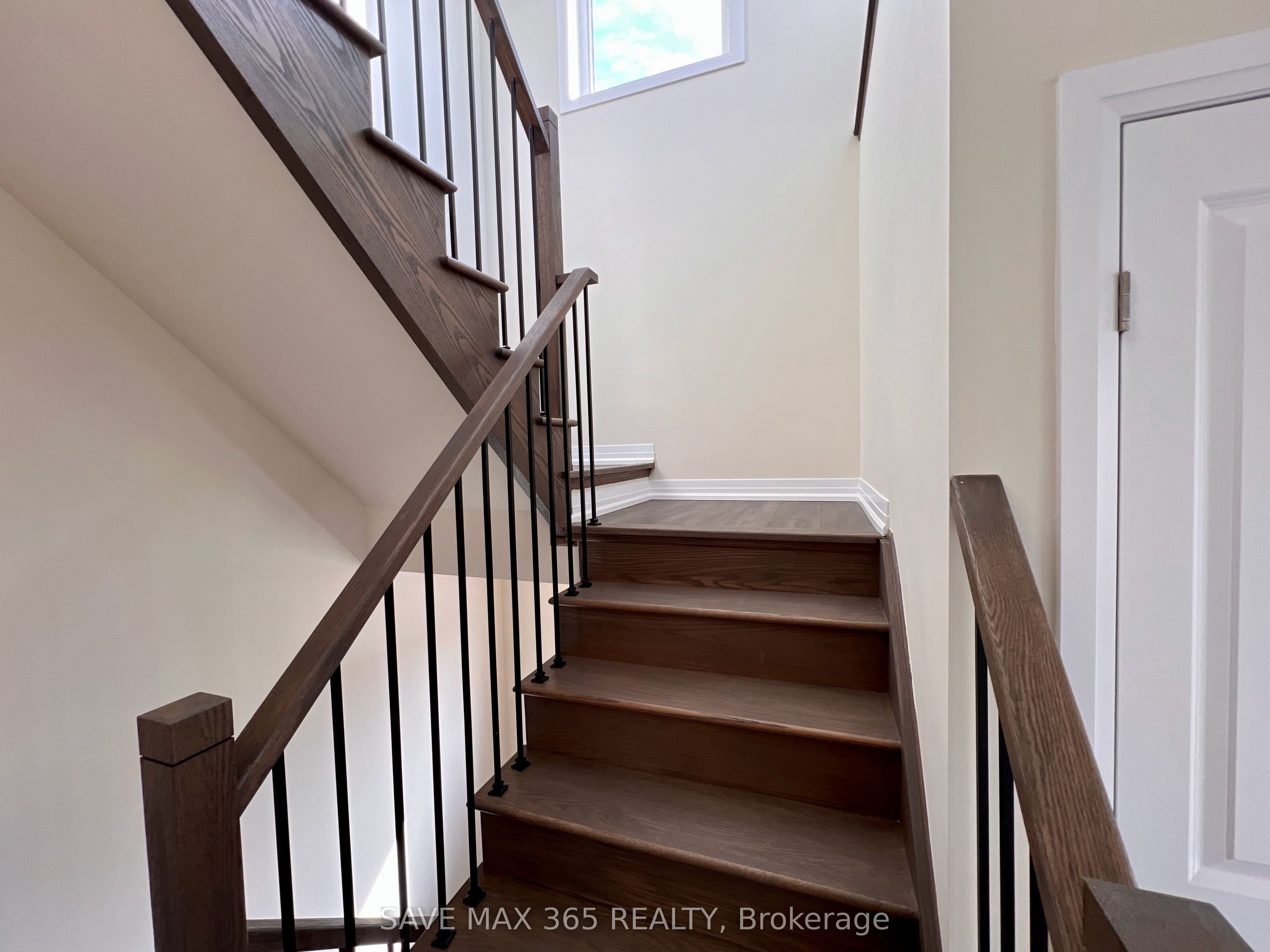 1565 Rose Way, #103