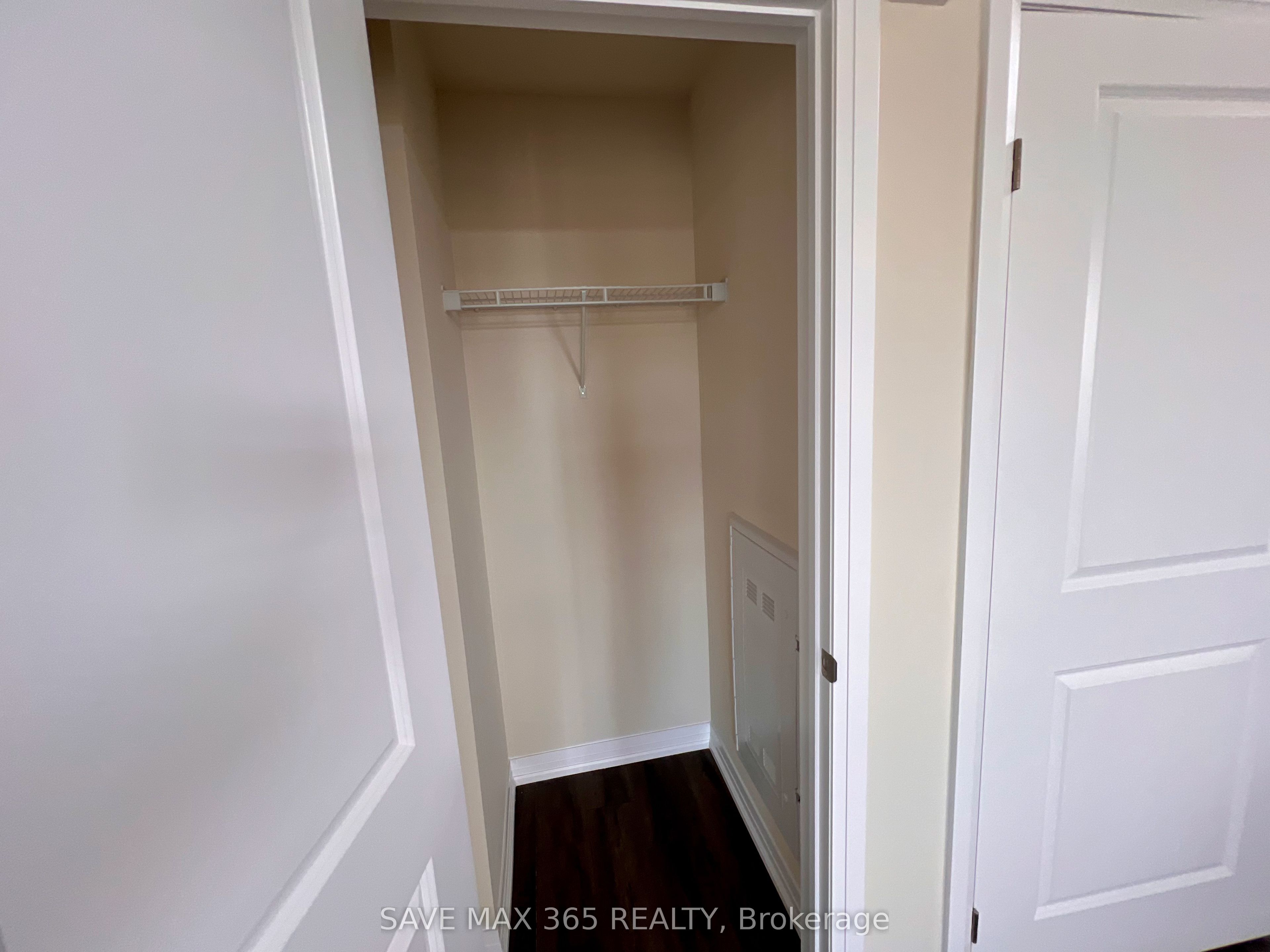 1565 Rose Way, #103