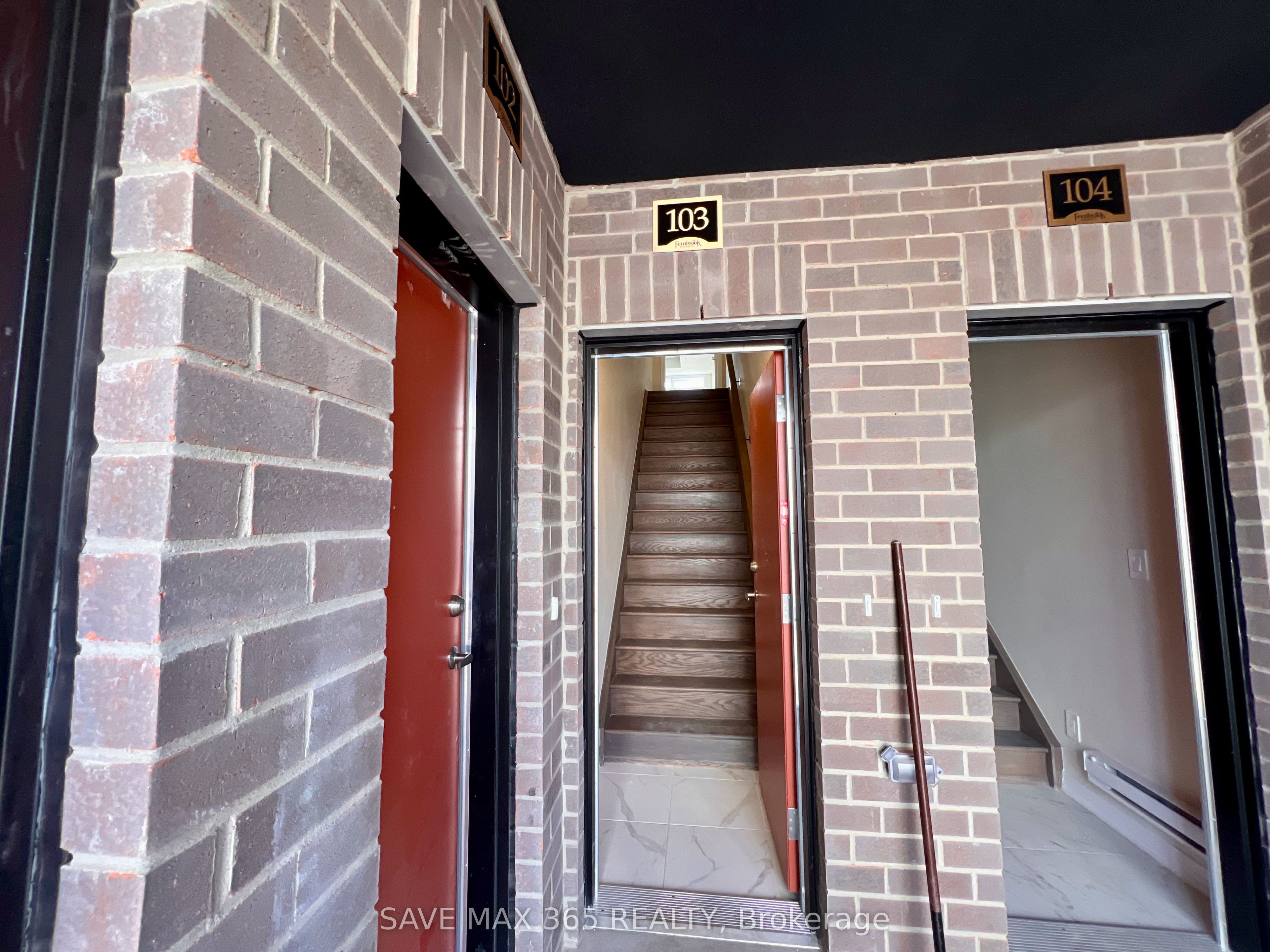 1565 Rose Way, #103