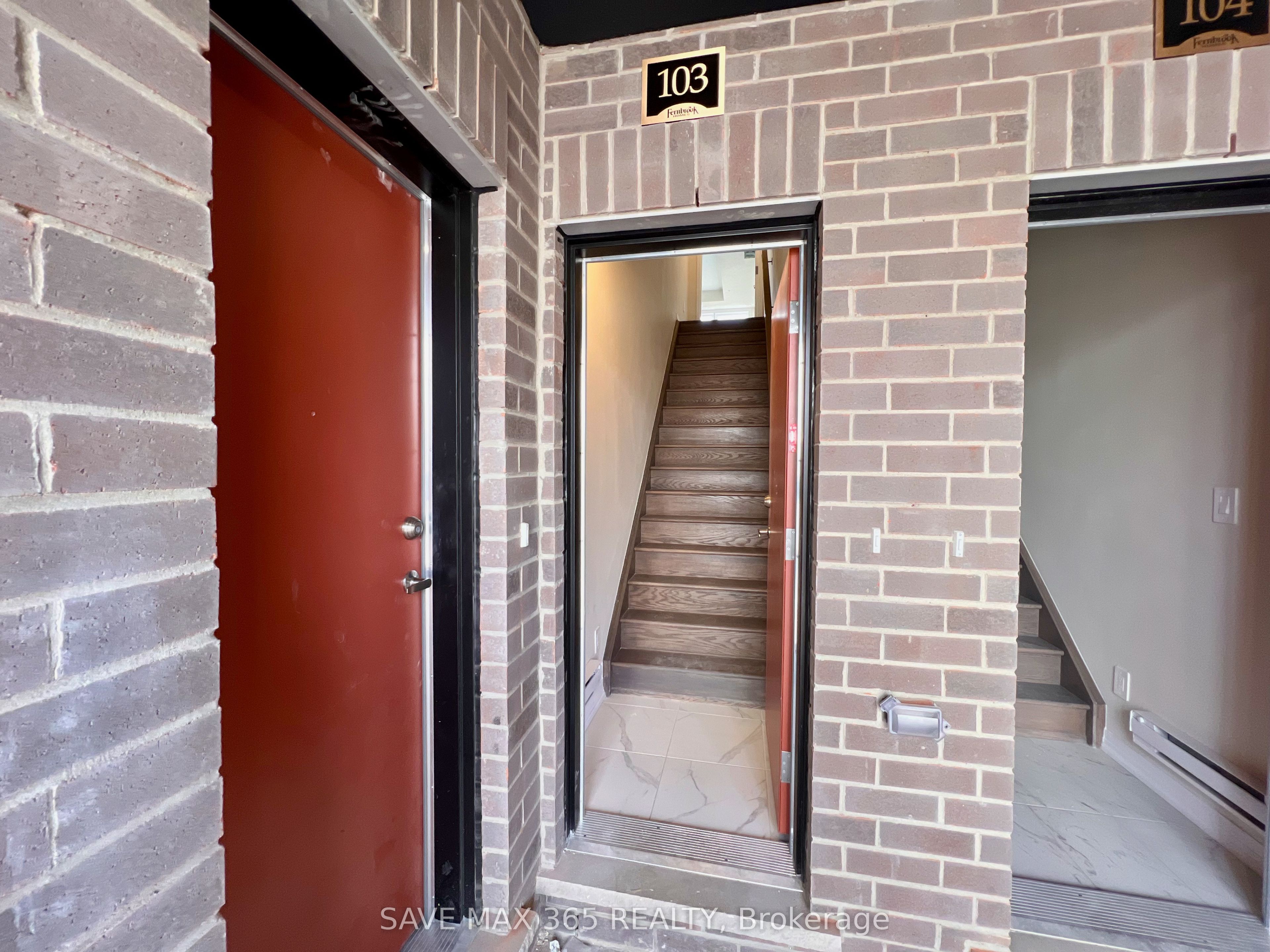 1565 Rose Way, #103