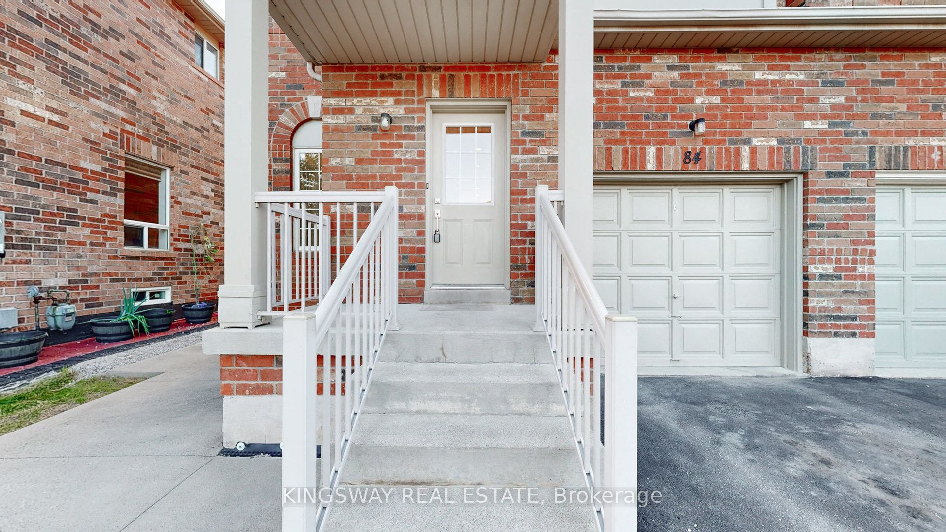 84 Abbotsbury Drive