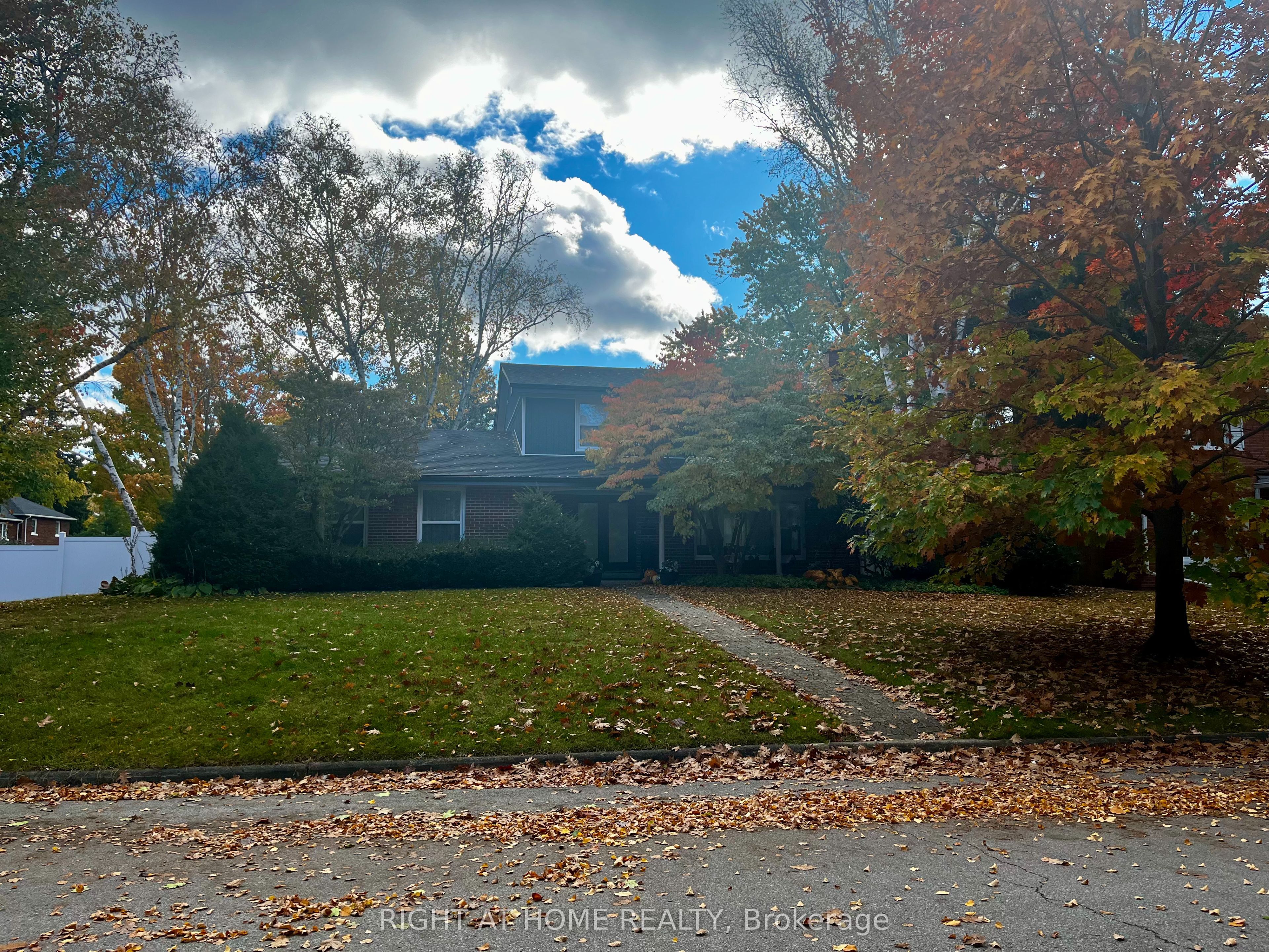 192 Waldoncroft Crescent