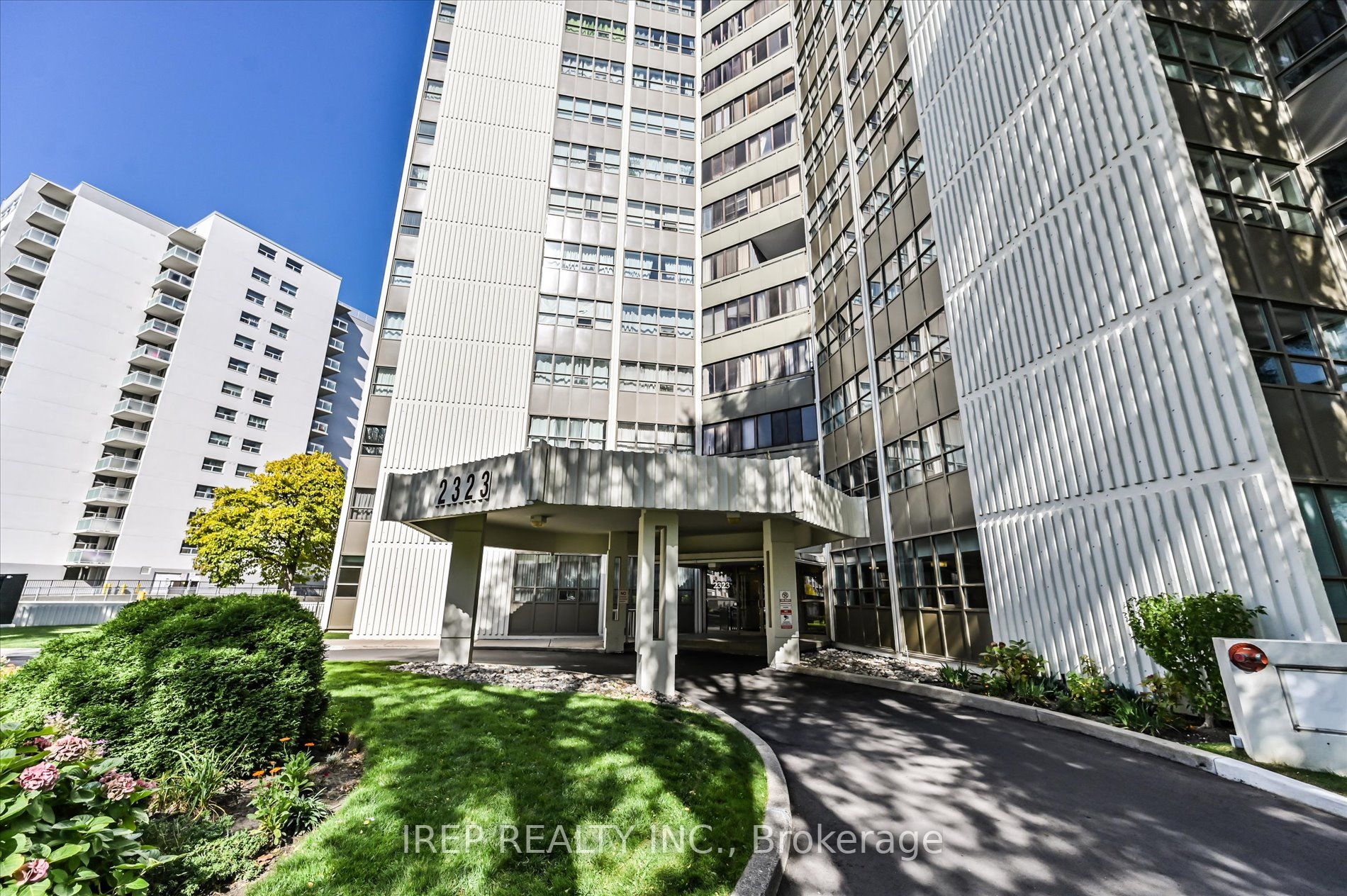 2323 Confederation Parkway, #1201