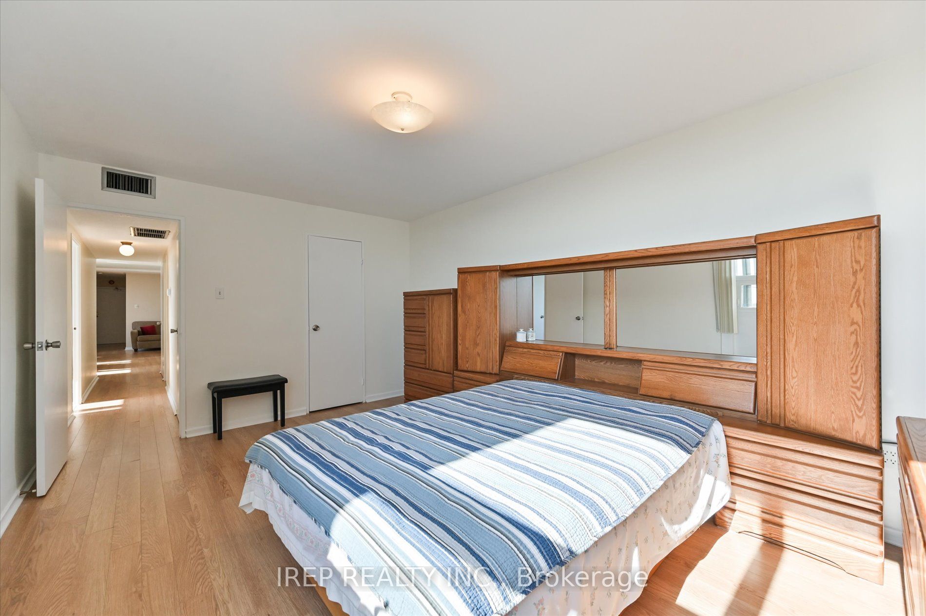 2323 Confederation Parkway, #1201