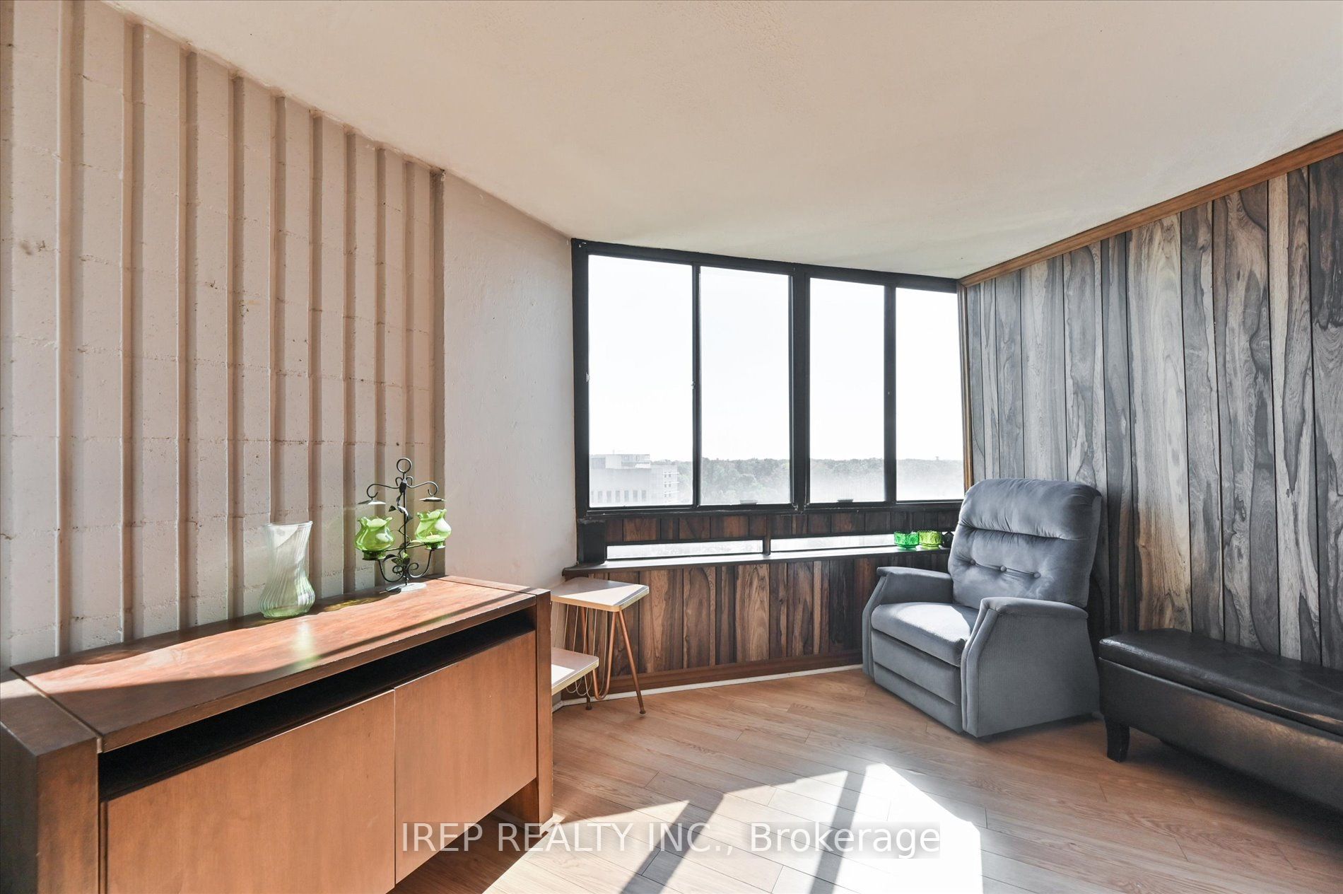 2323 Confederation Parkway, #1201