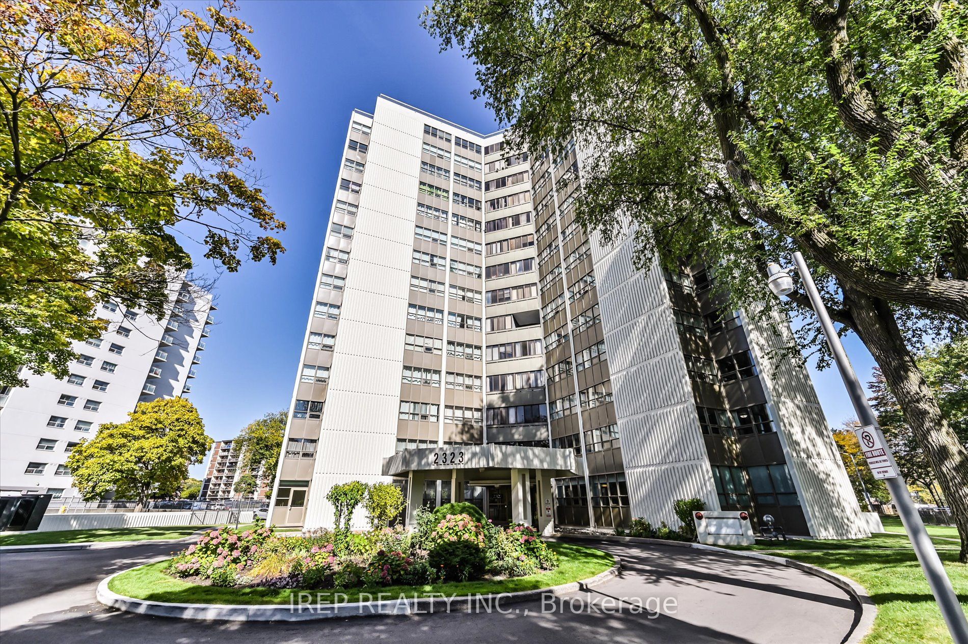 2323 Confederation Parkway, #1201