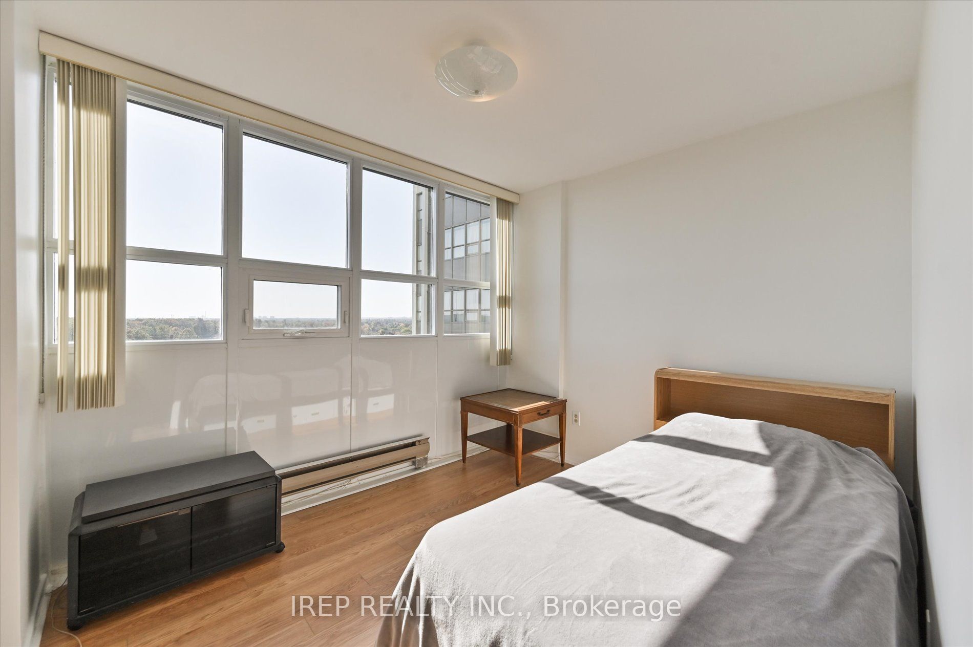 2323 Confederation Parkway, #1201