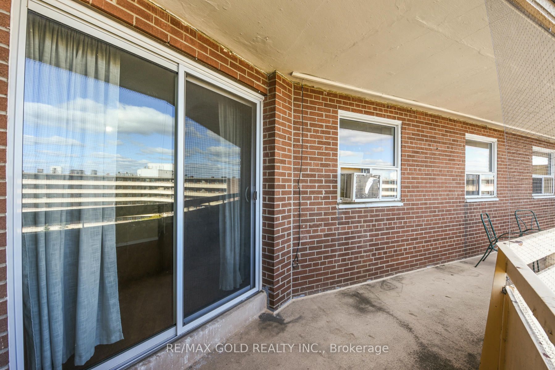 3555 Derry Road E #1006