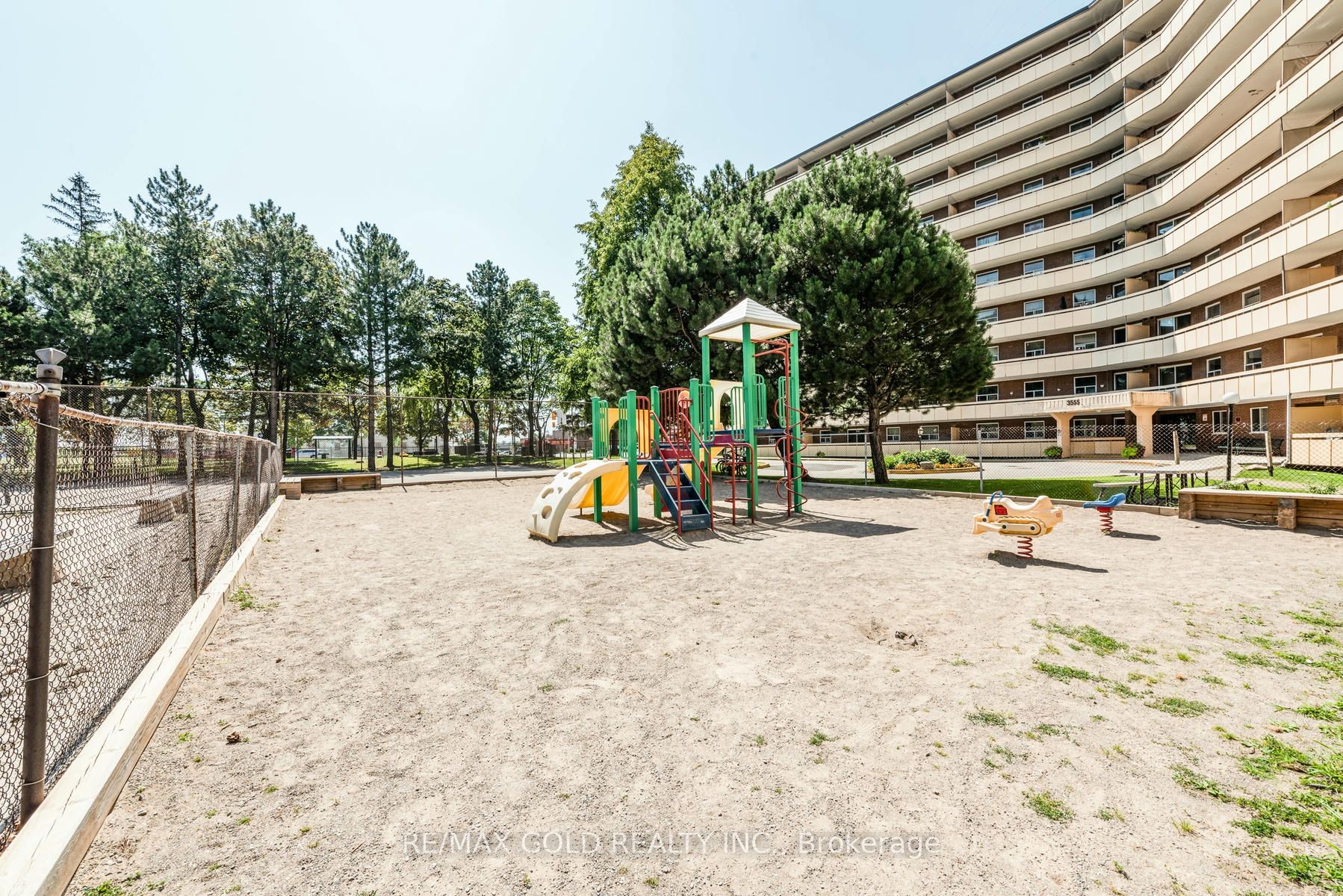 3555 Derry Road E #1006