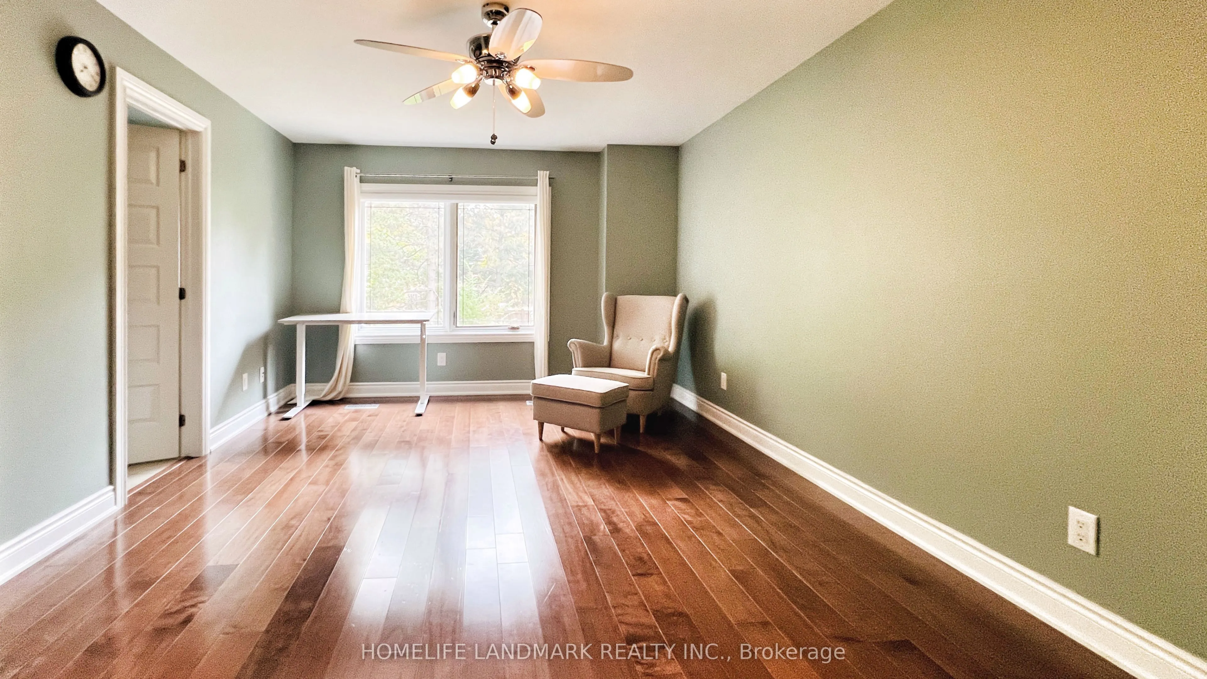 2333 Bennington Gate