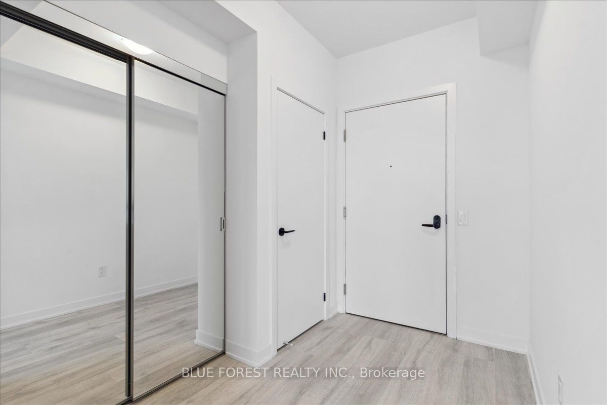 220 MISSINNIHE Way, #1301