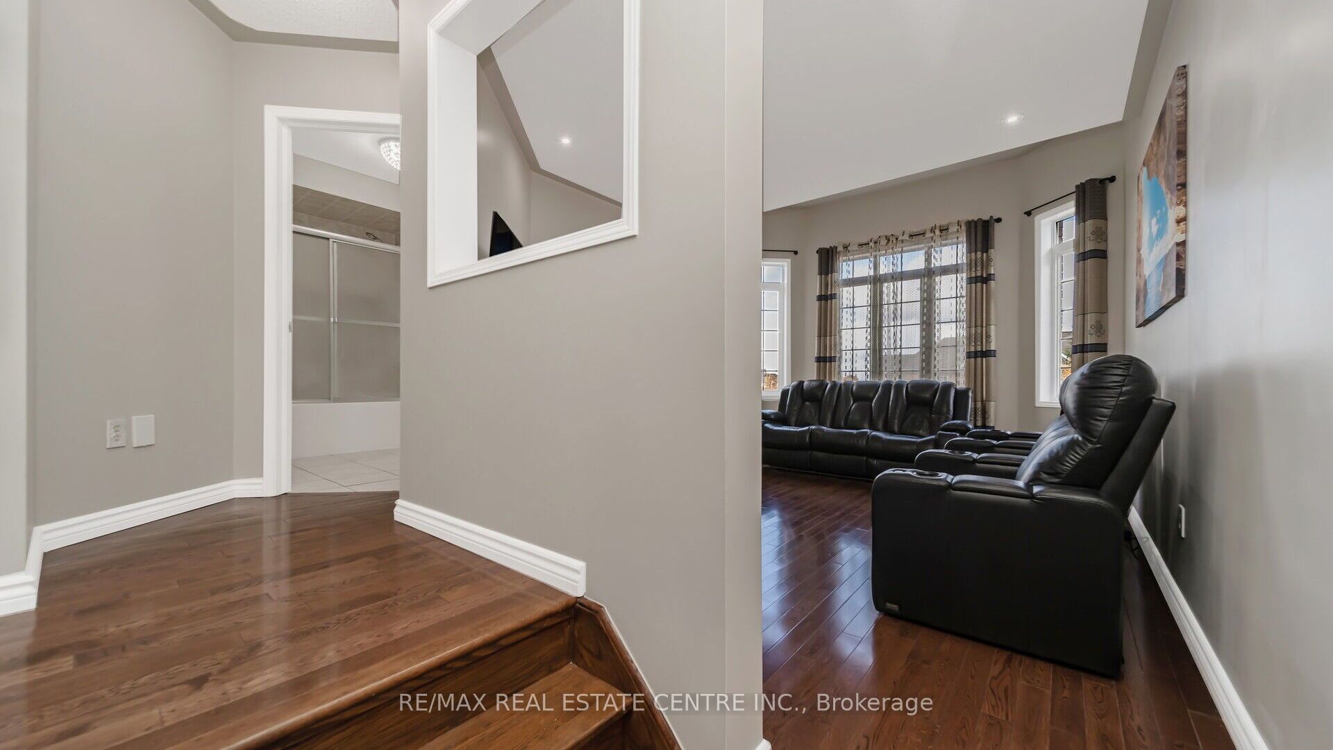 4 Chetholme Place