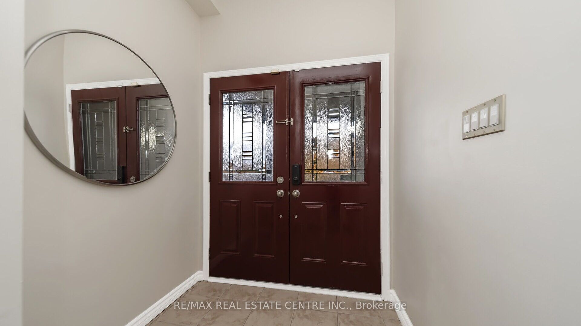 4 Chetholme Place