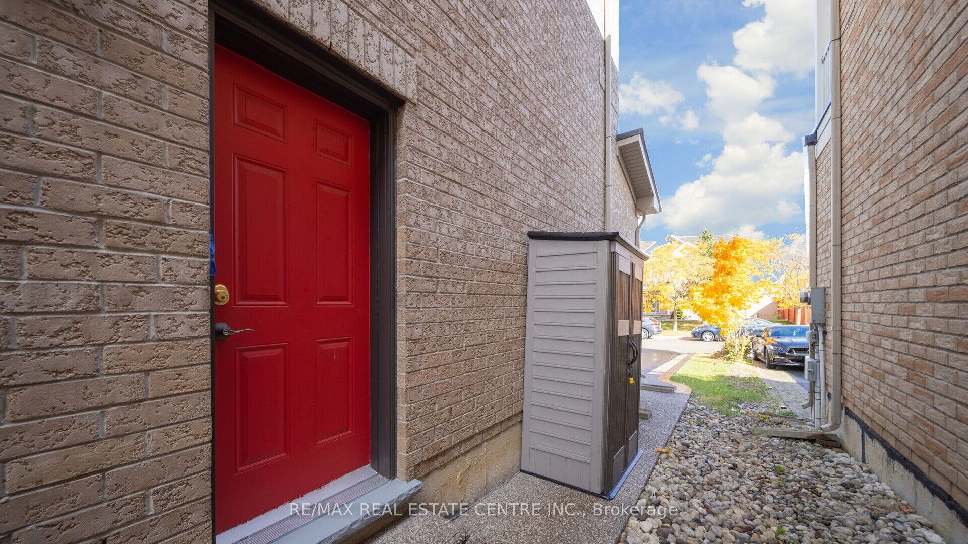 4 Chetholme Place