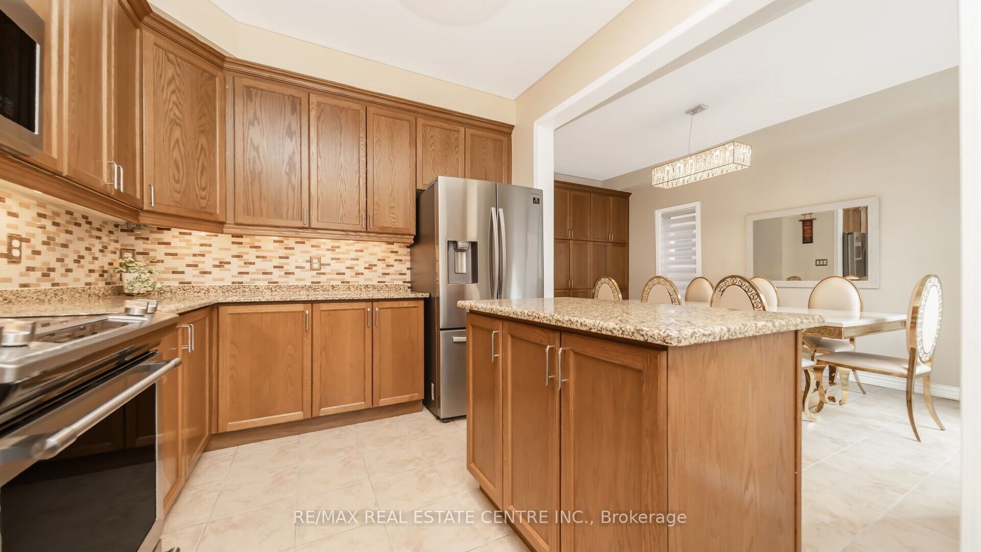 4 Chetholme Place