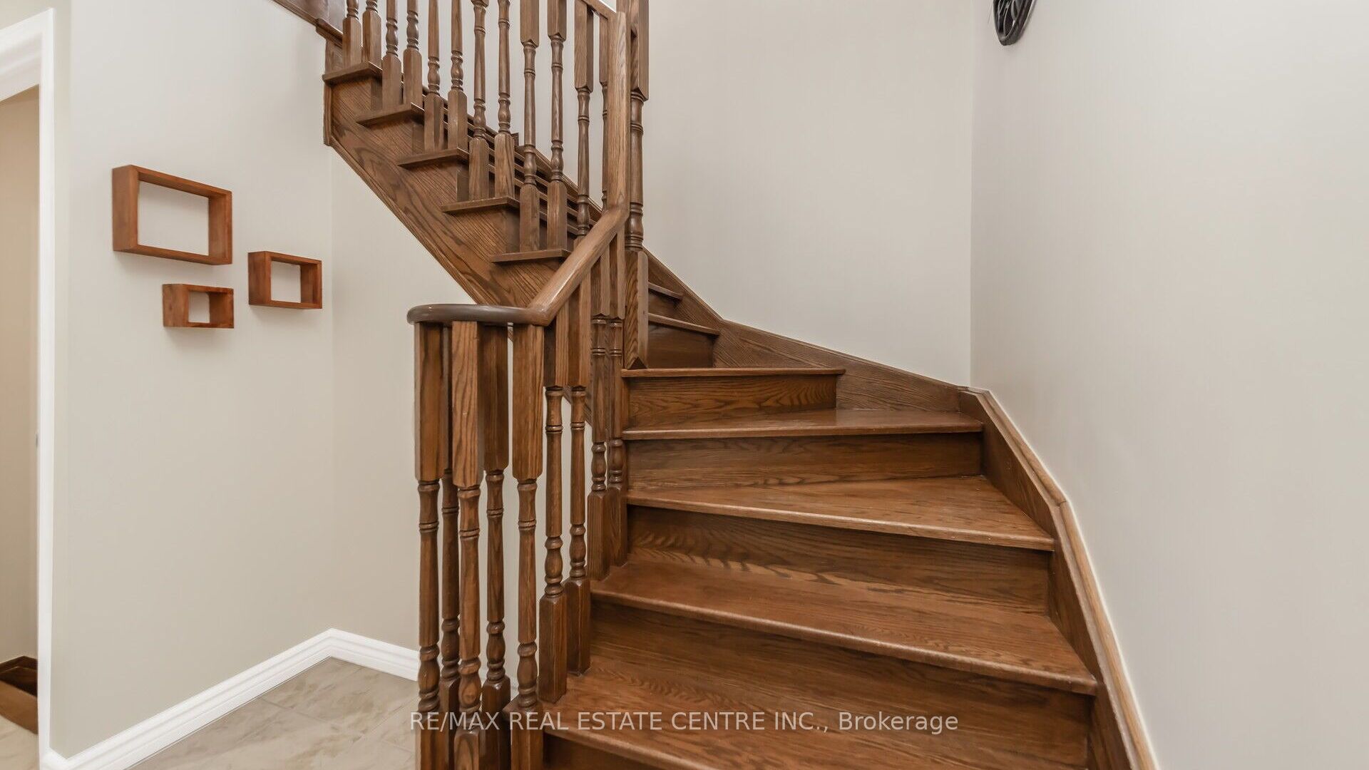 4 Chetholme Place