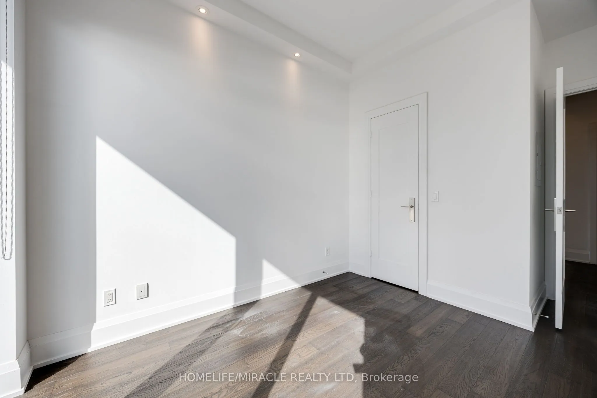 56 Annie Craig Drive, #LPH03