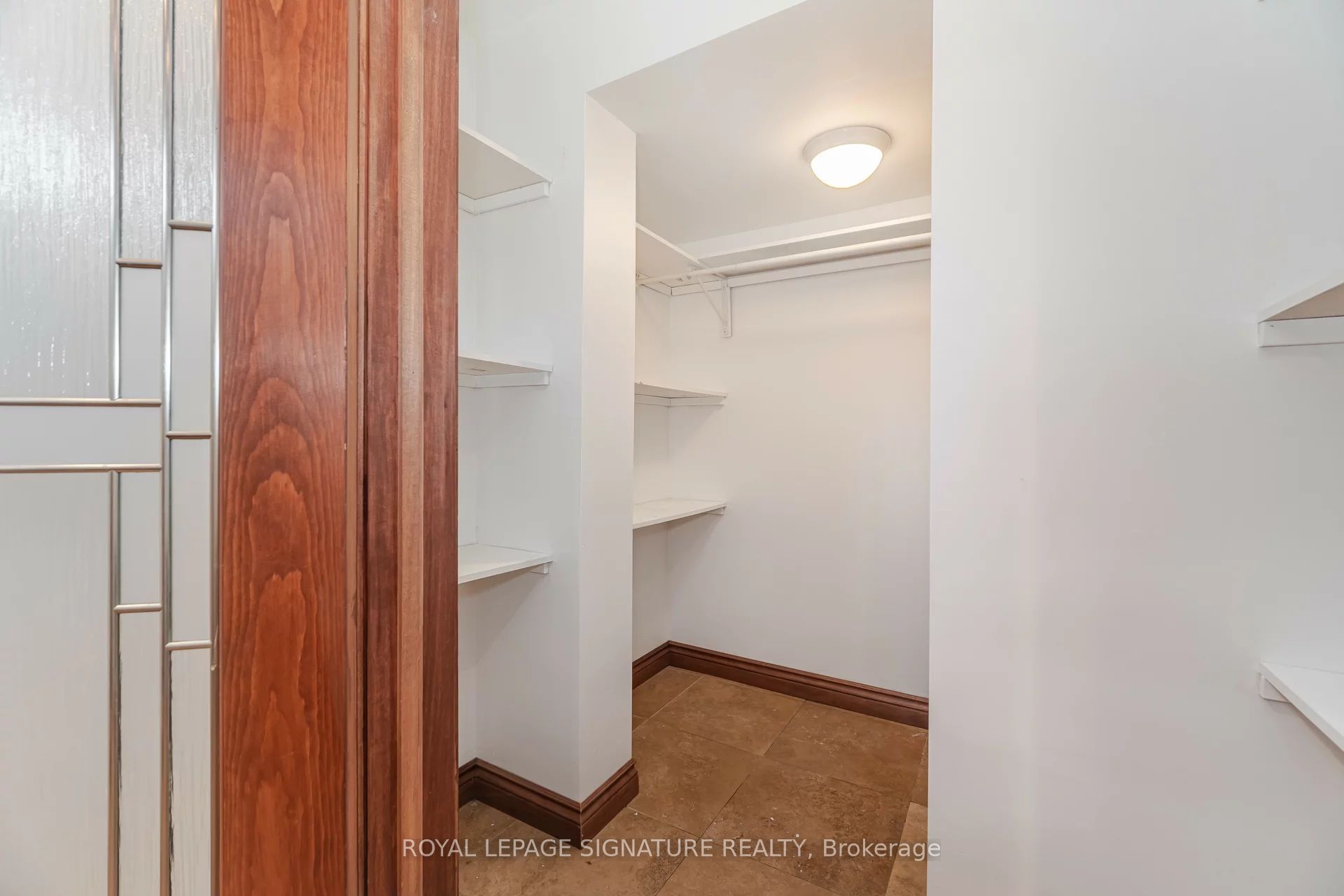 2557 Mindemoya Road