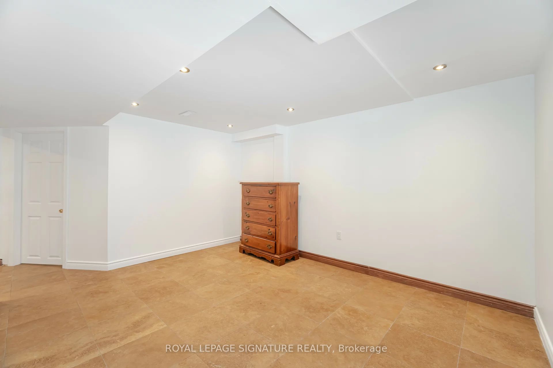 2557 Mindemoya Road