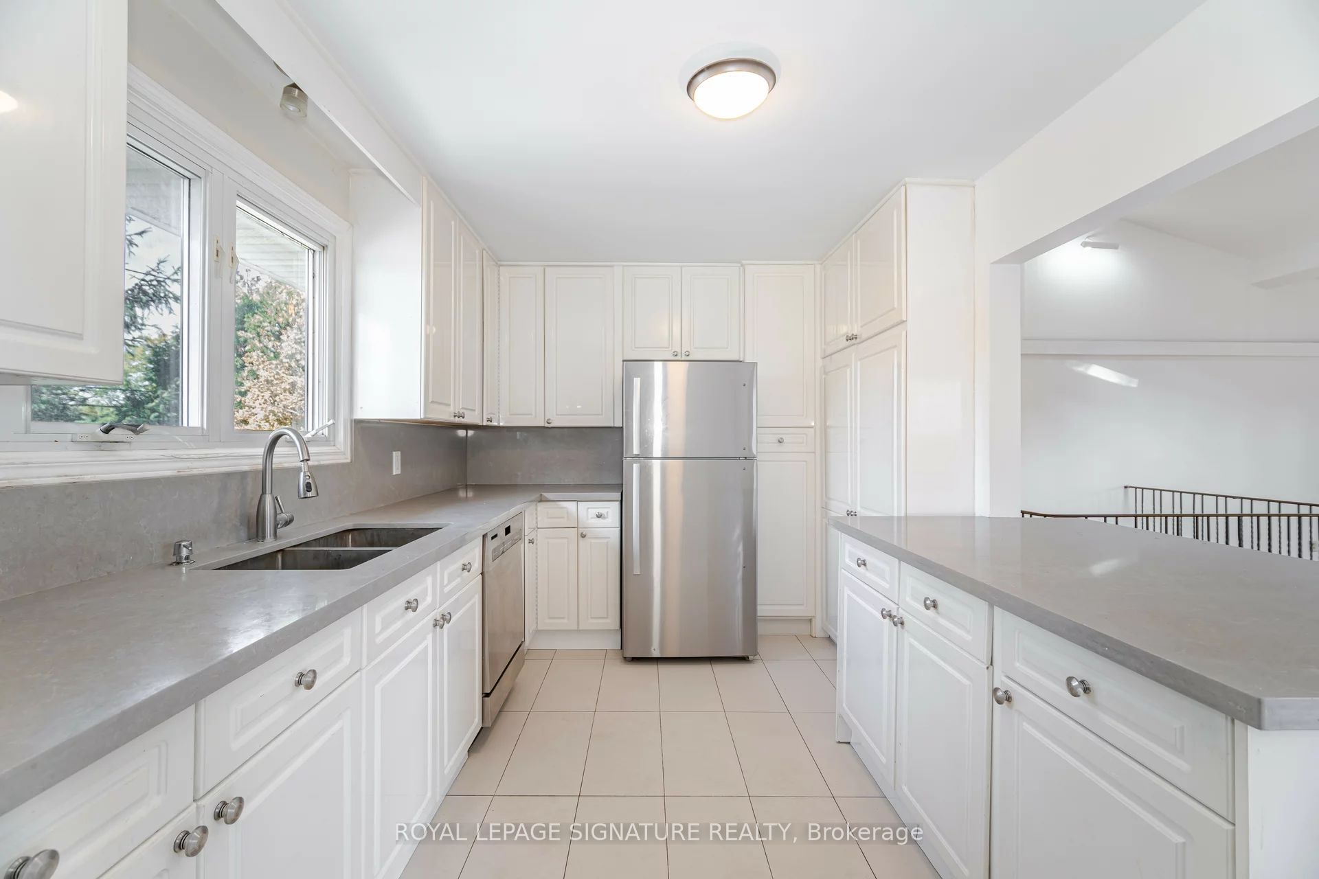 2557 Mindemoya Road