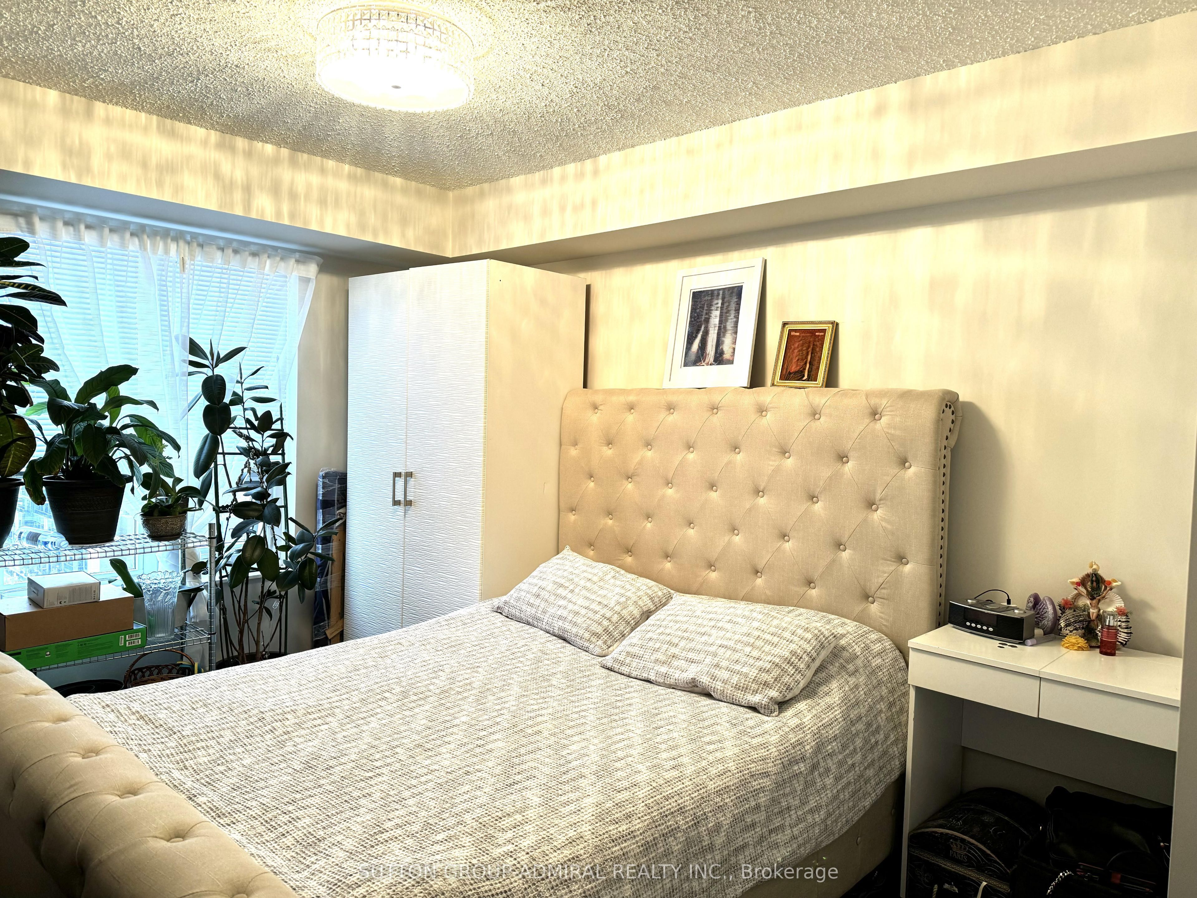2 Eva Road E #1026
