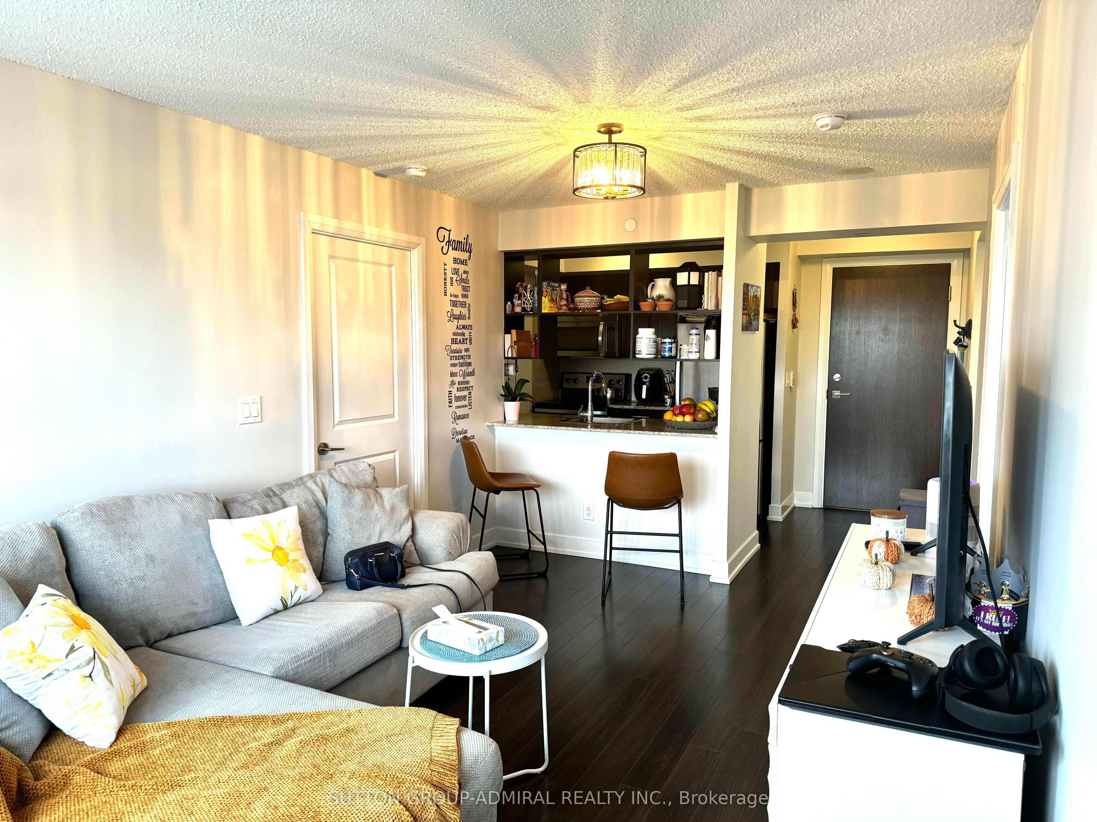 2 Eva Road E #1026