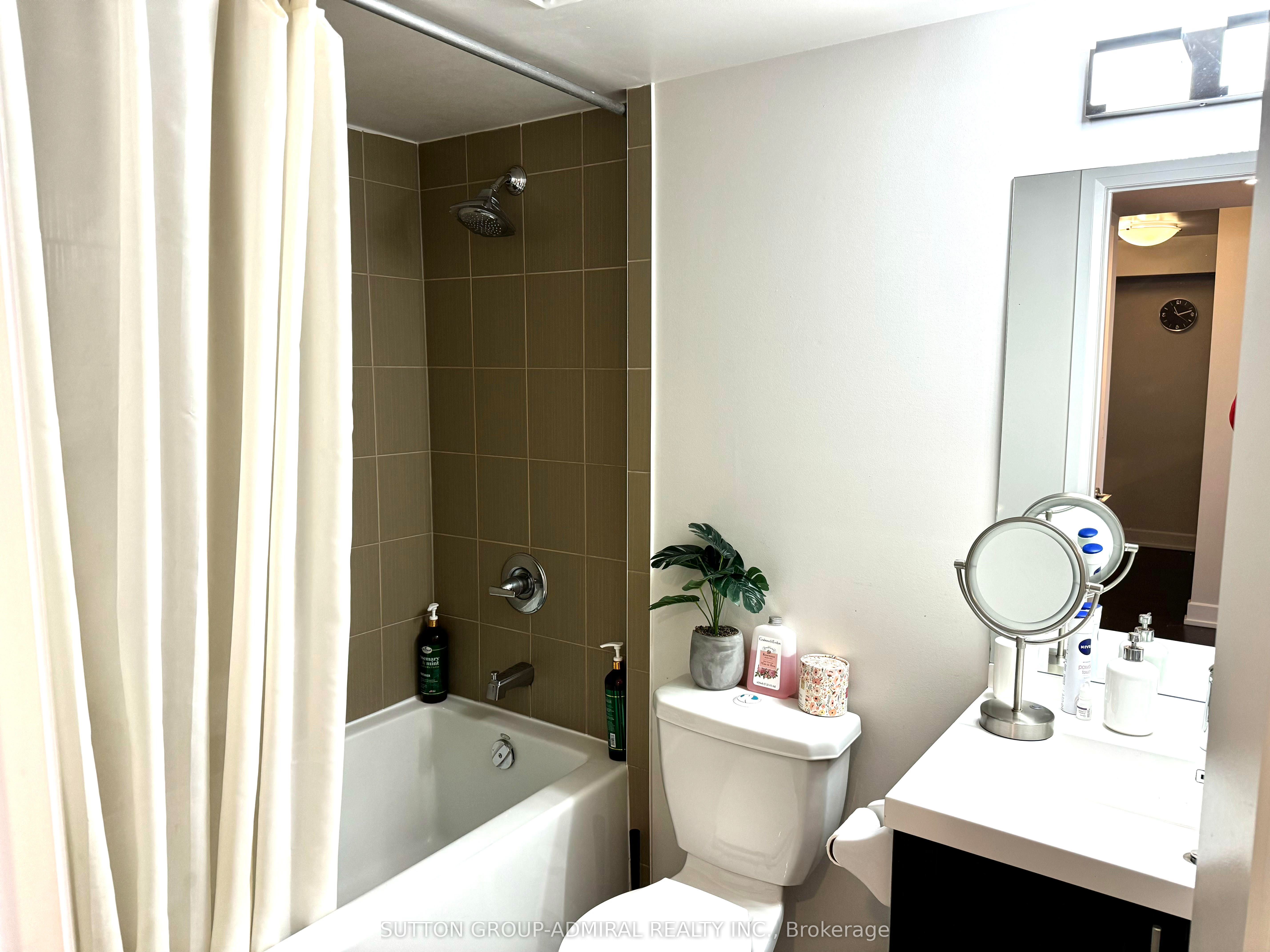 2 Eva Road E #1026