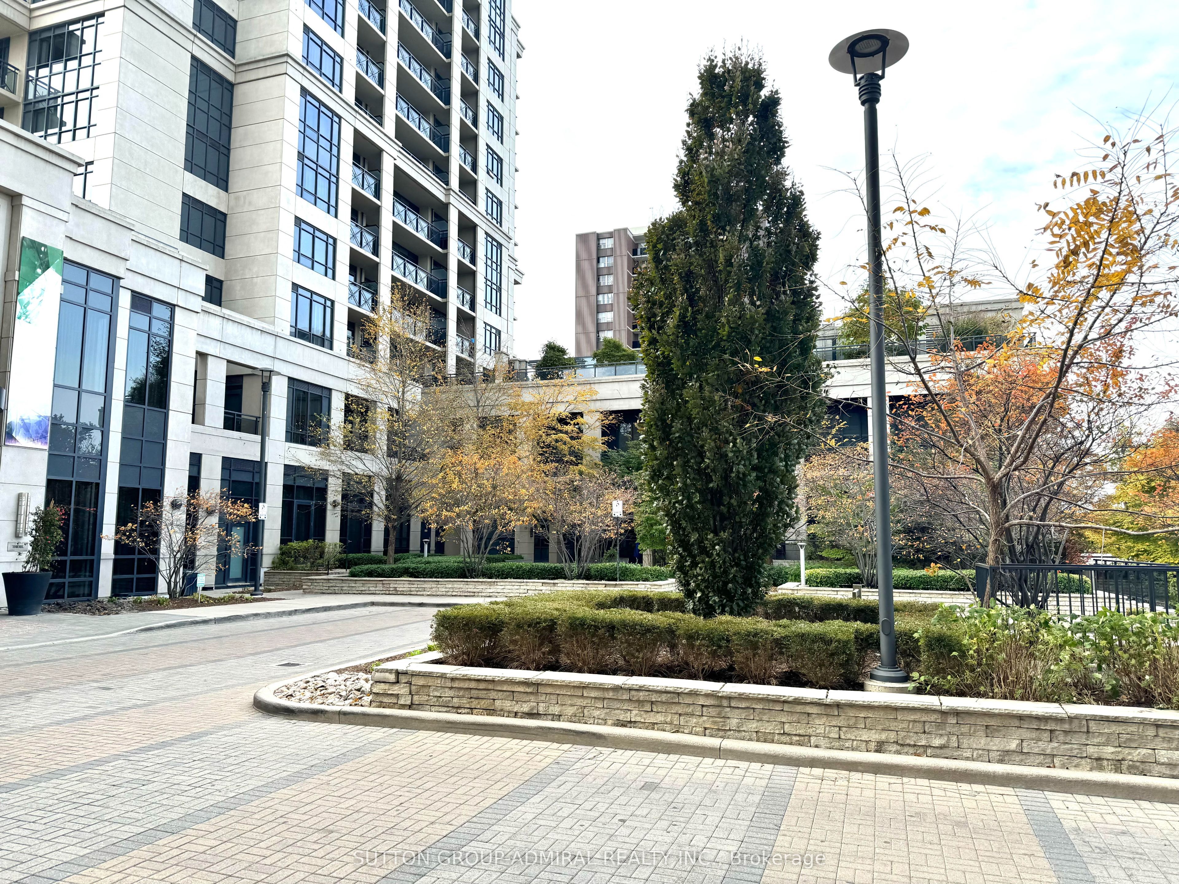 2 Eva Road E #1026