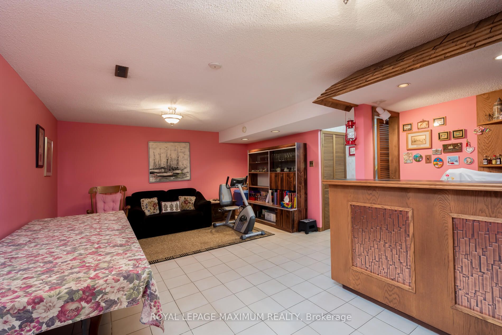 44 Flagstick Court