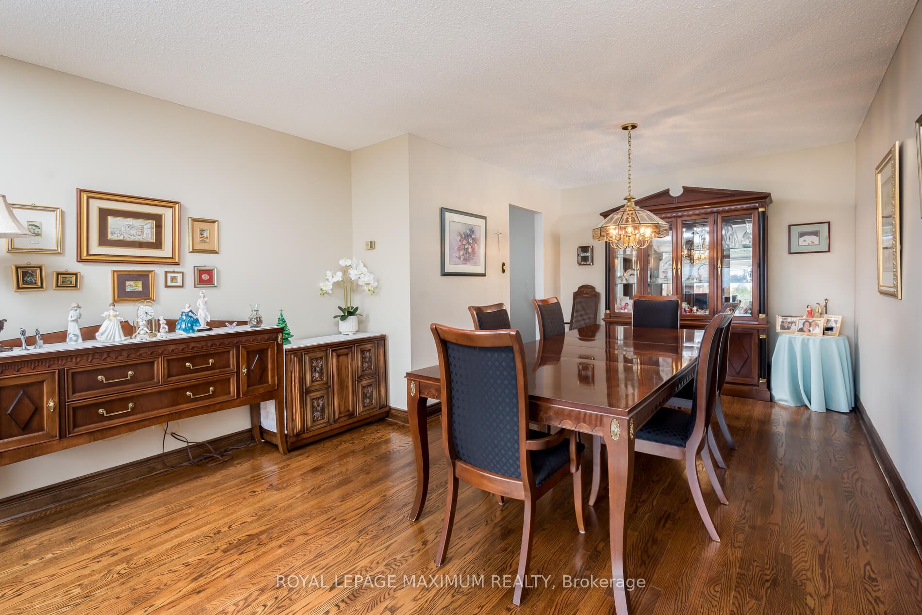 44 Flagstick Court