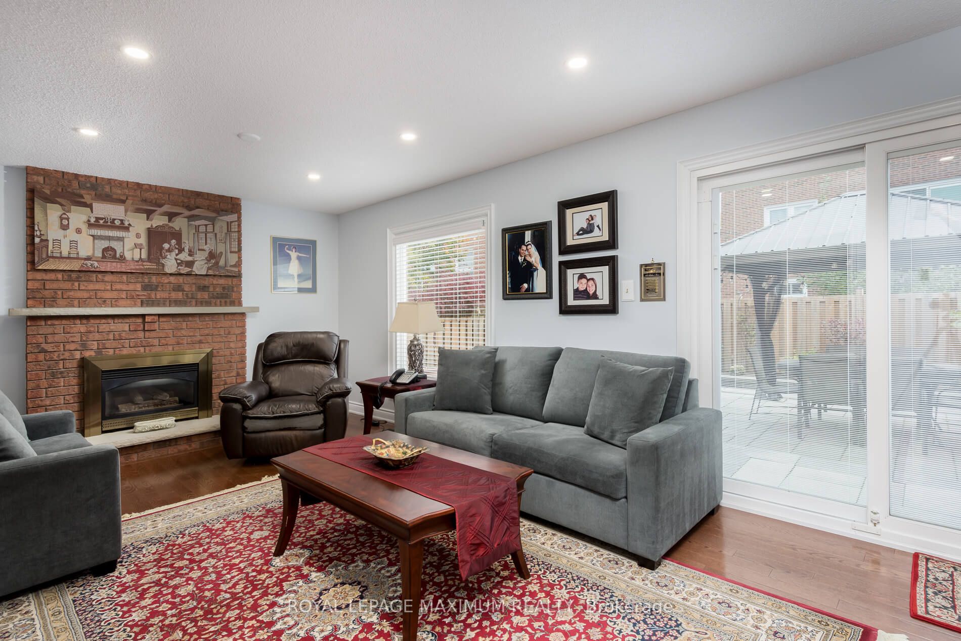 44 Flagstick Court