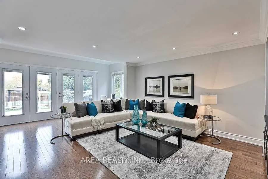 89 Ashbourne Drive