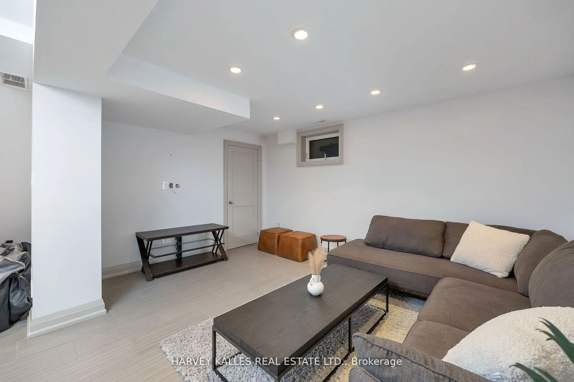 59 Edgevalley Drive