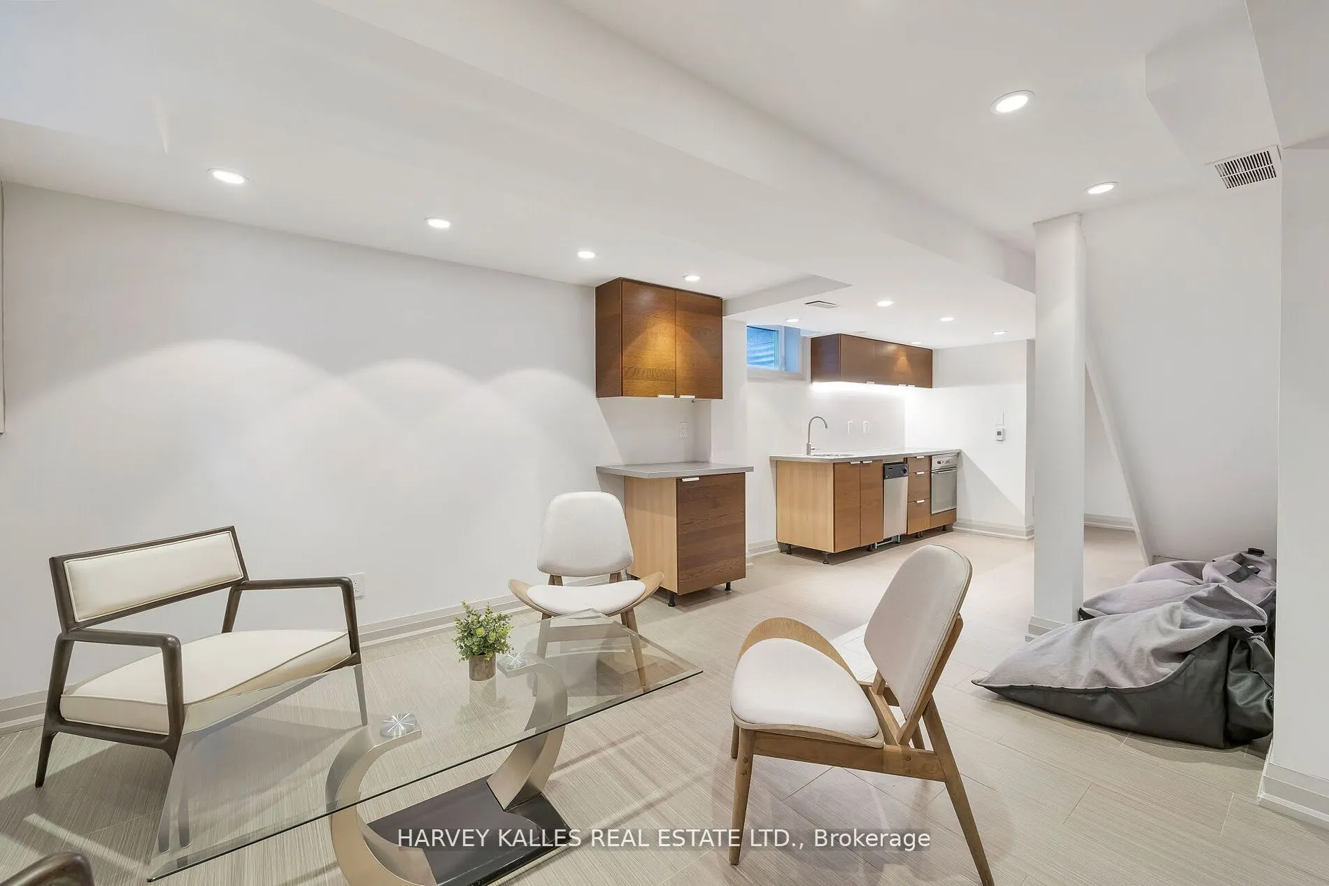 59 Edgevalley Drive