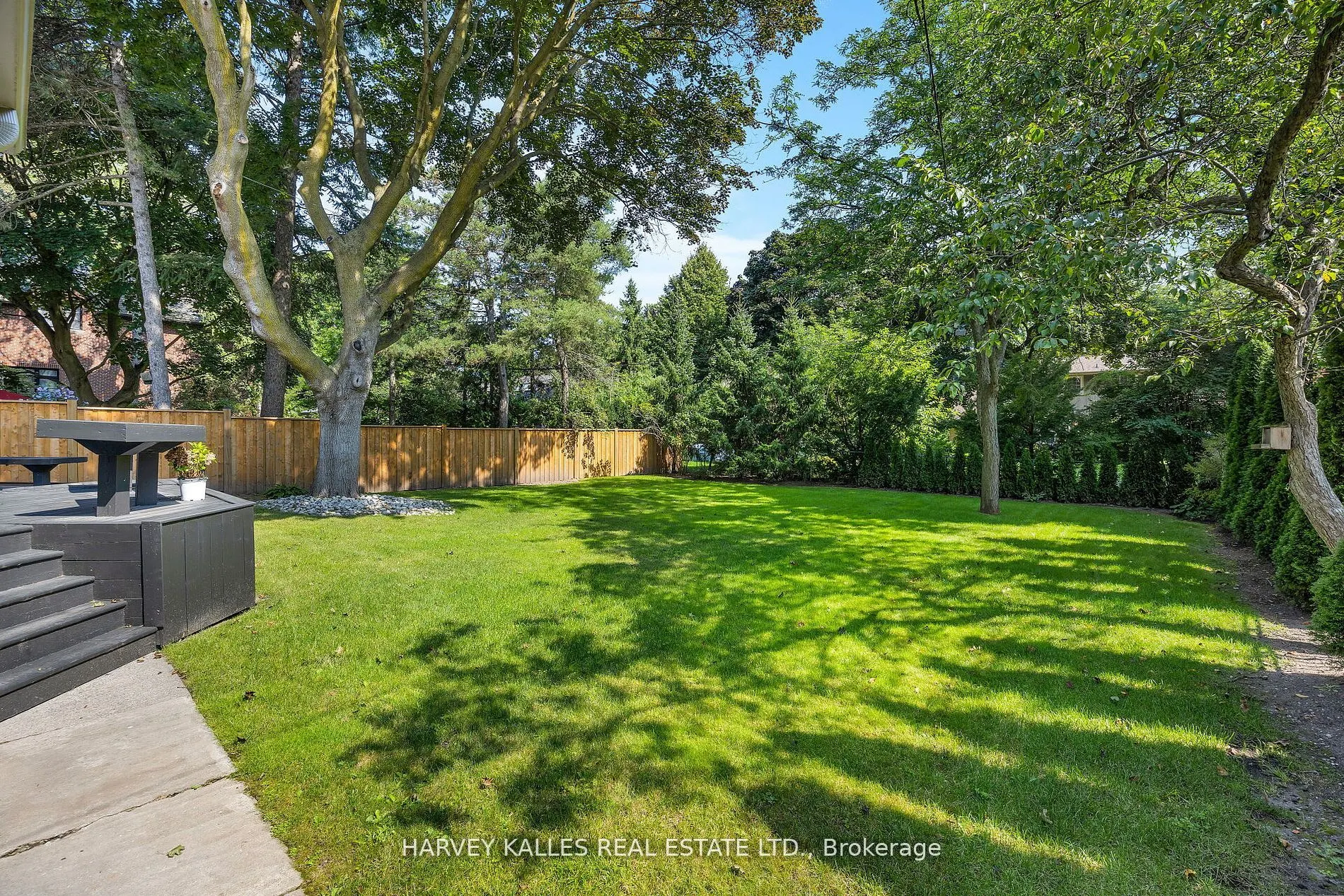 59 Edgevalley Drive