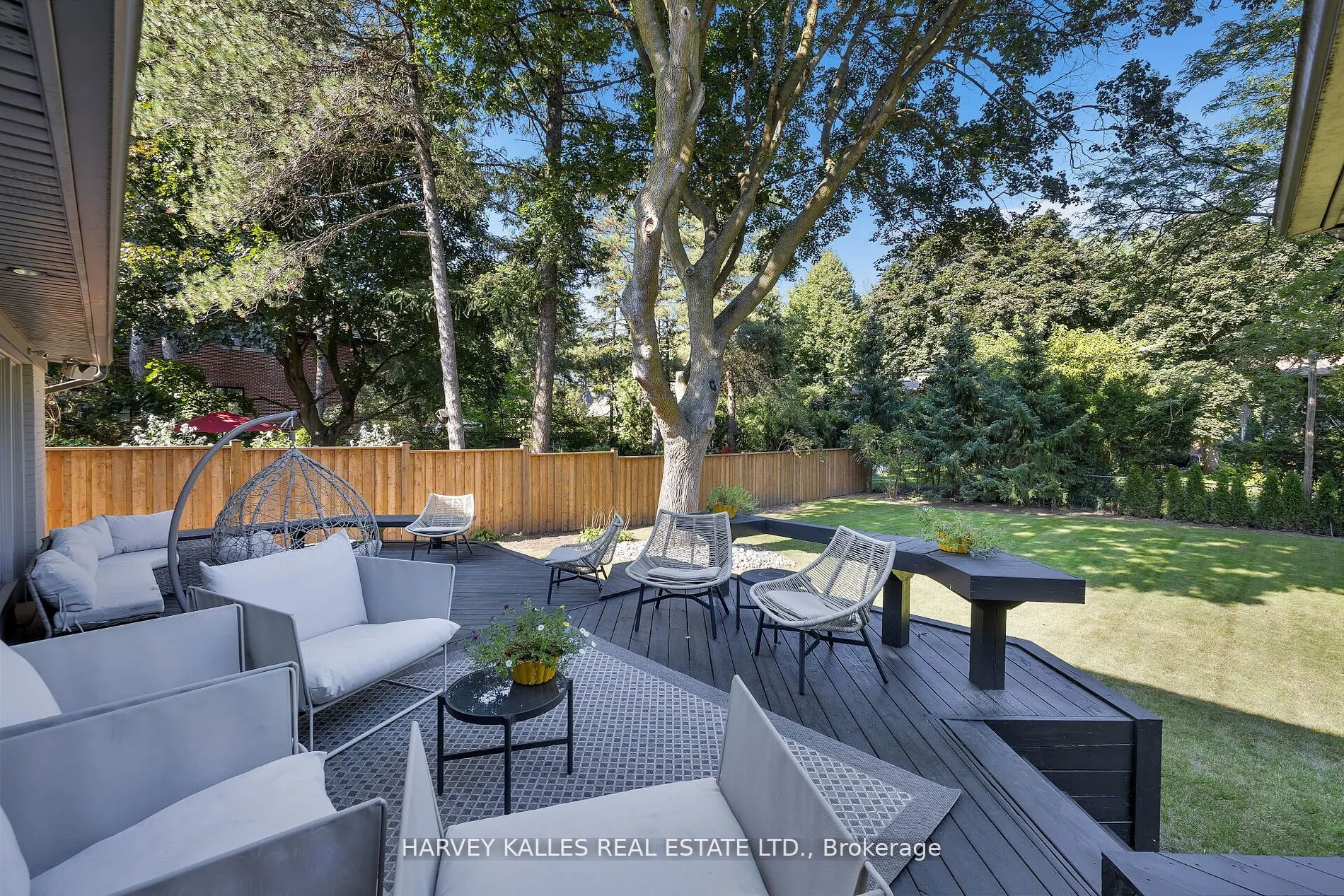 59 Edgevalley Drive