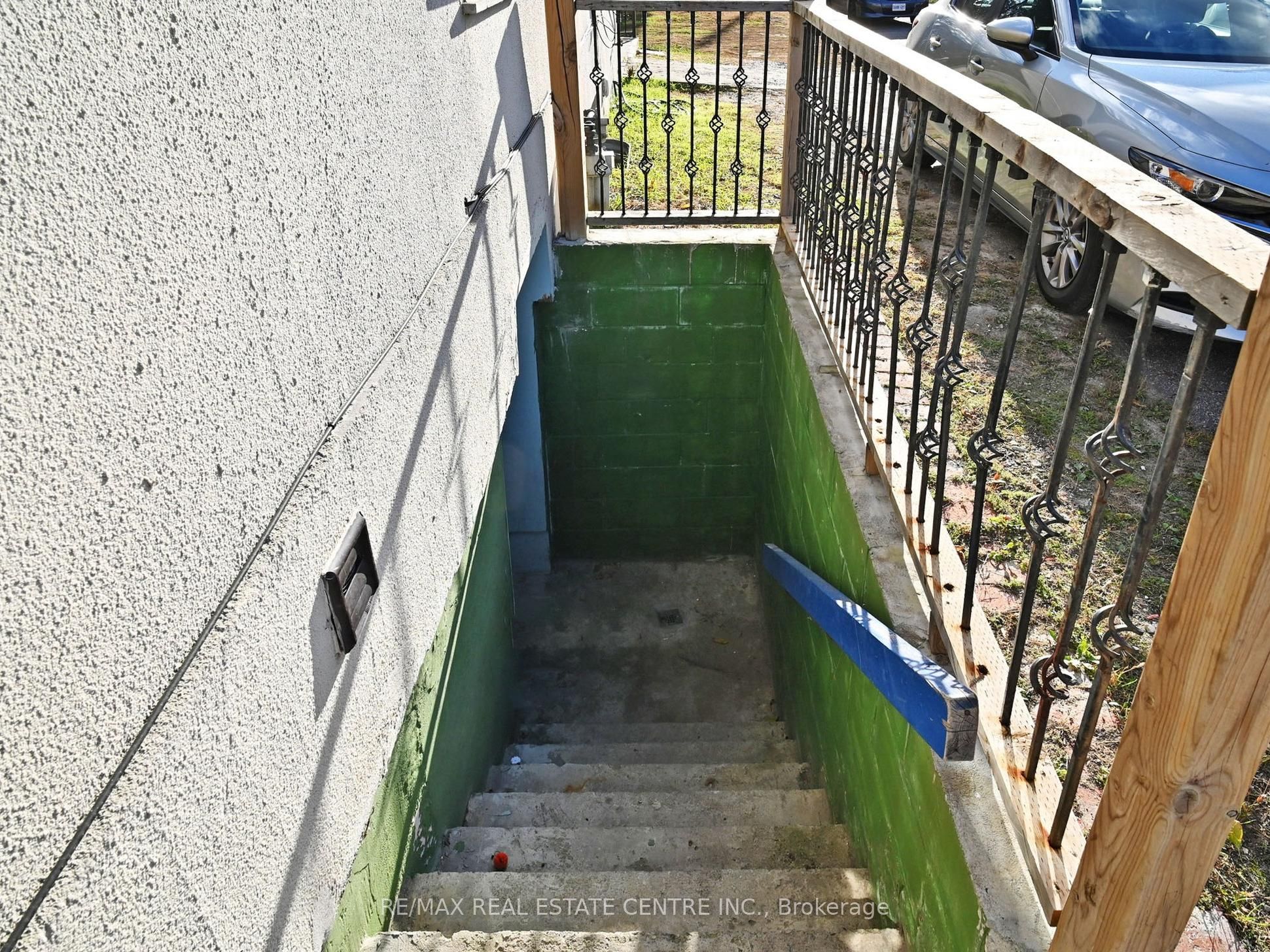 2211 Camilla Road
