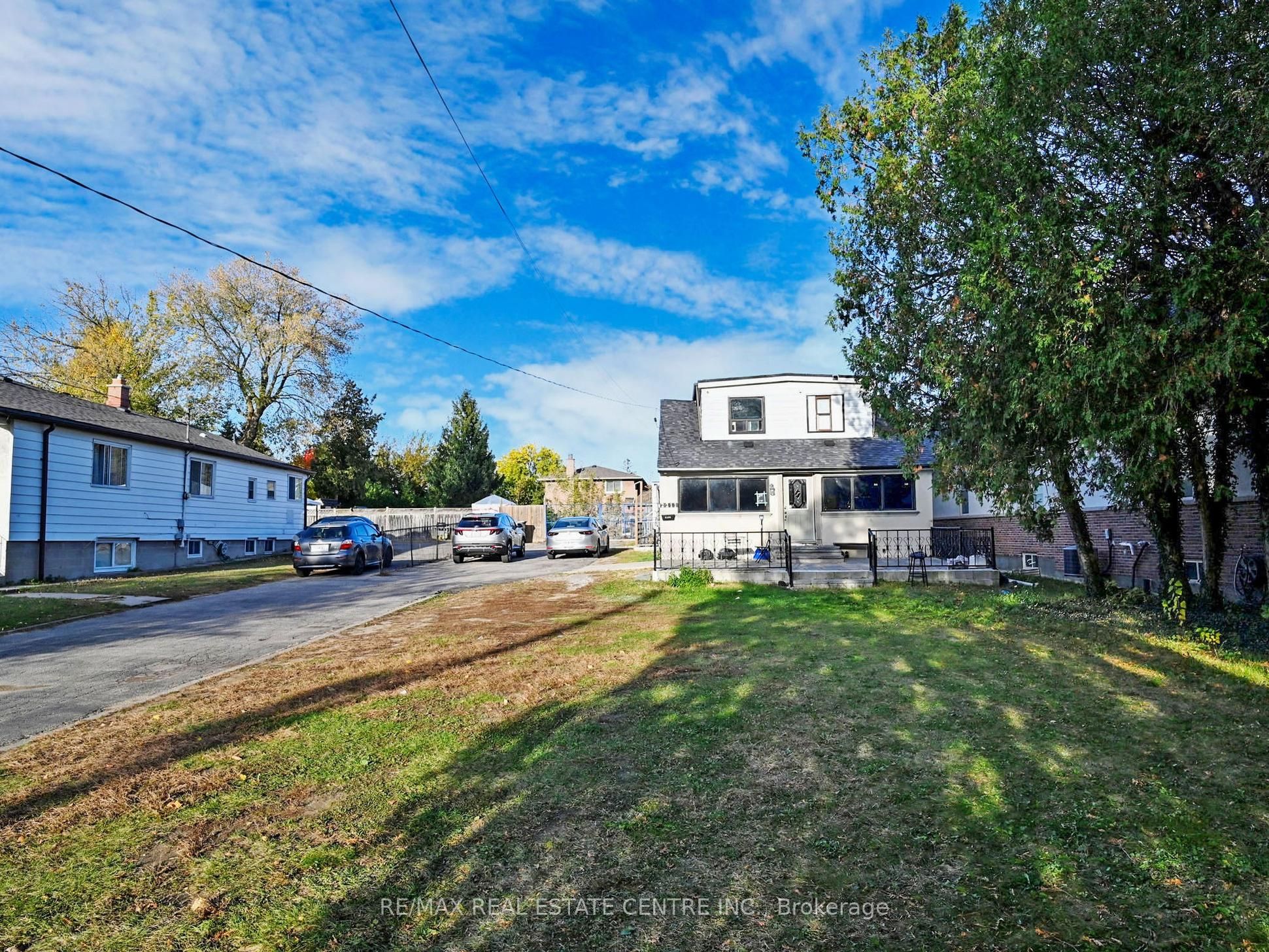 2211 Camilla Road