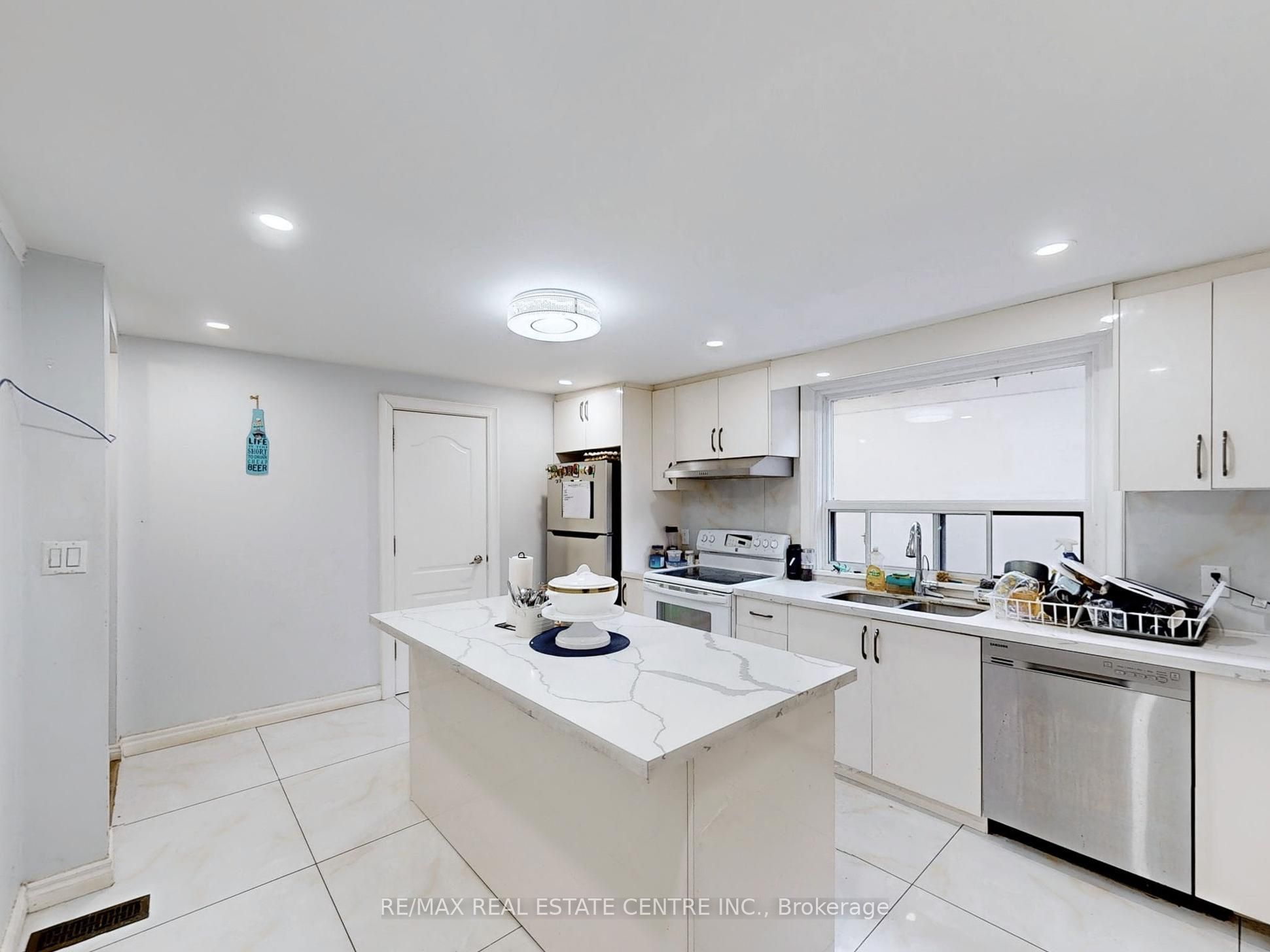 2211 Camilla Road