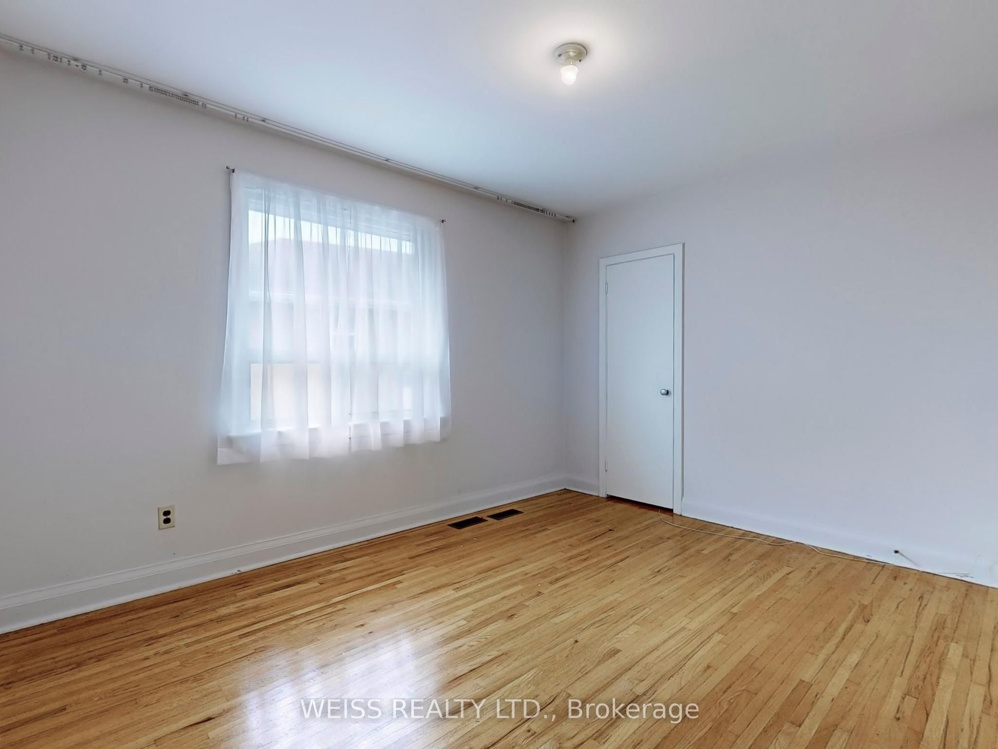 39 Savona Drive