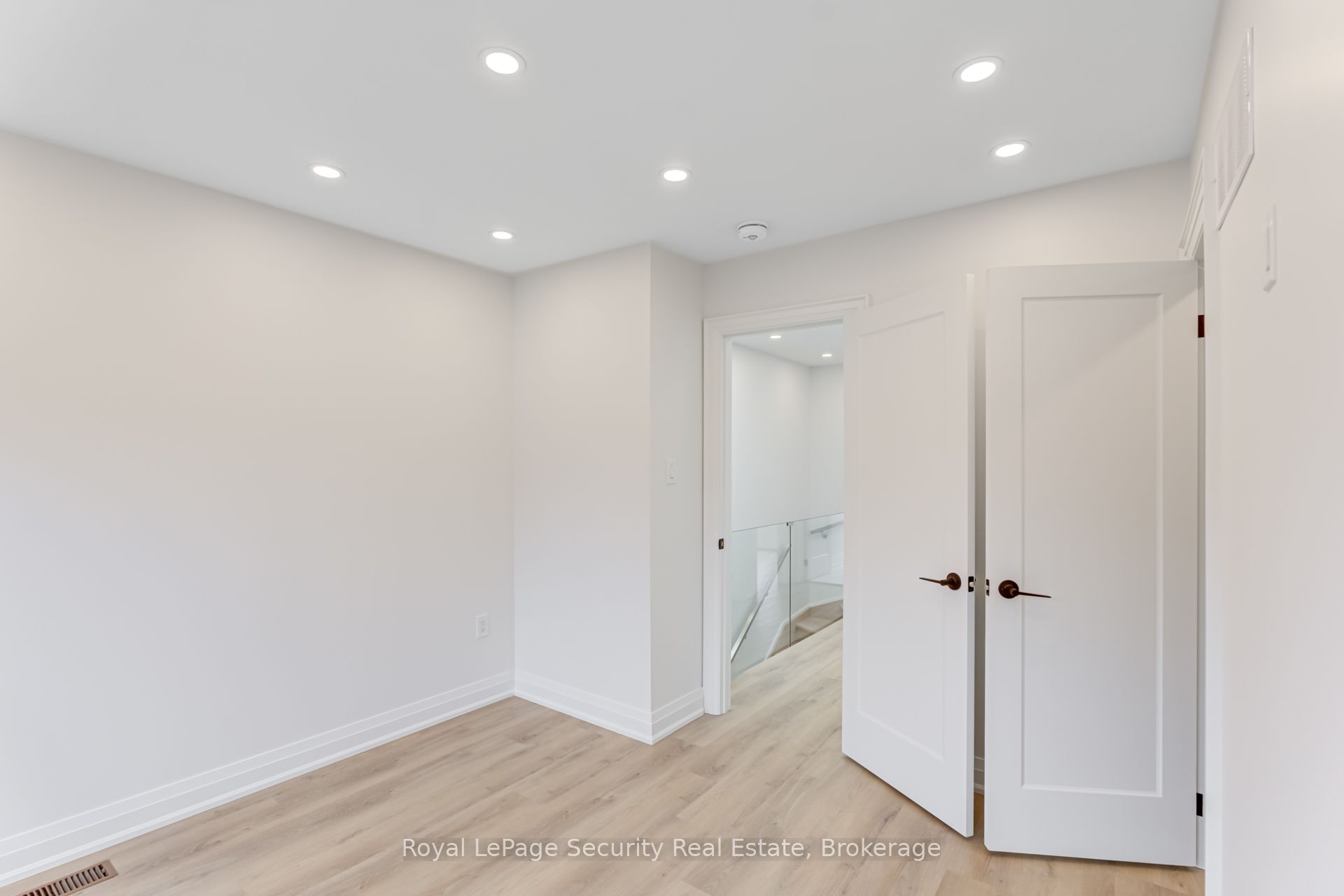 706 Gladstone Avenue, #Lane
