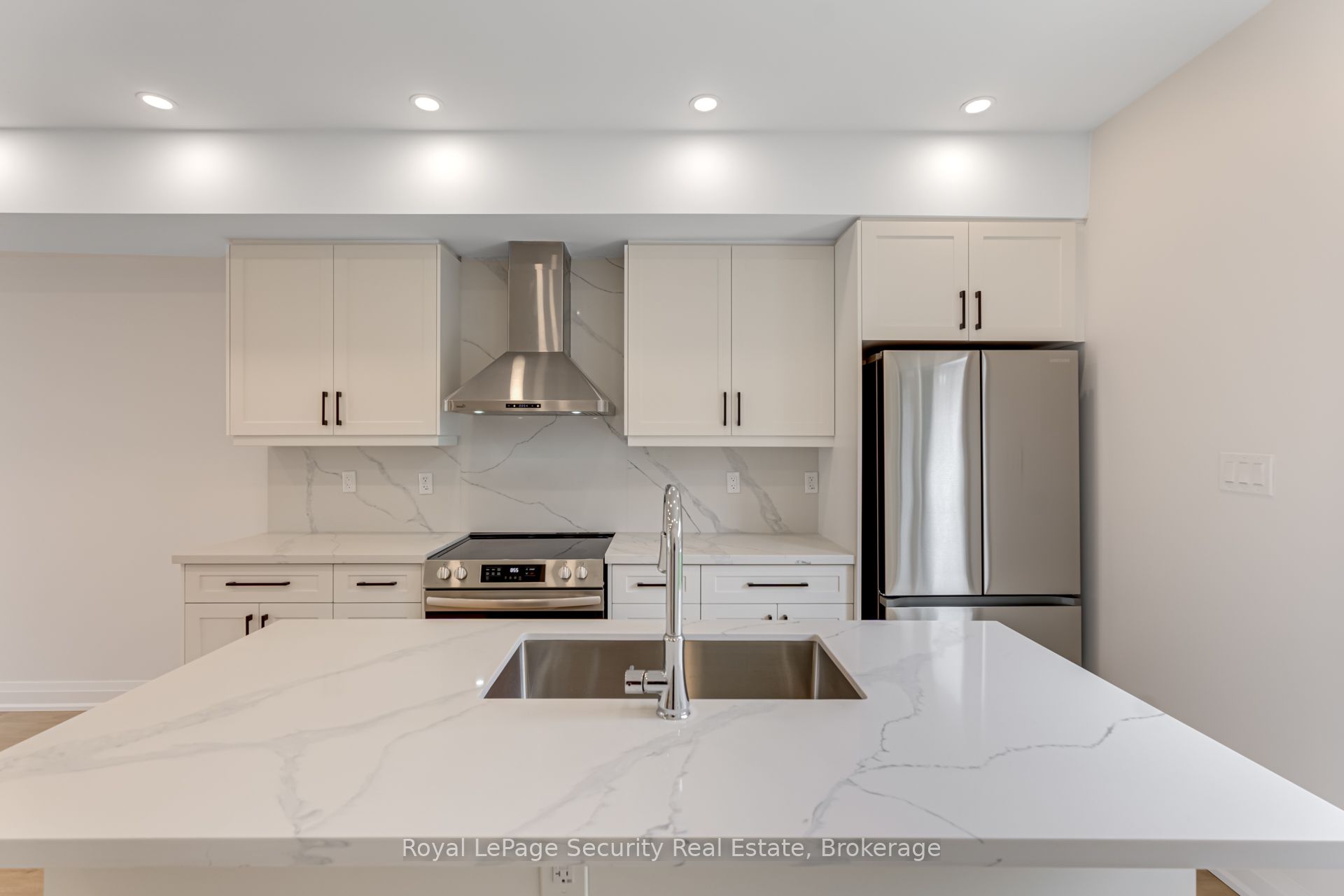 706 Gladstone Avenue, #Lane