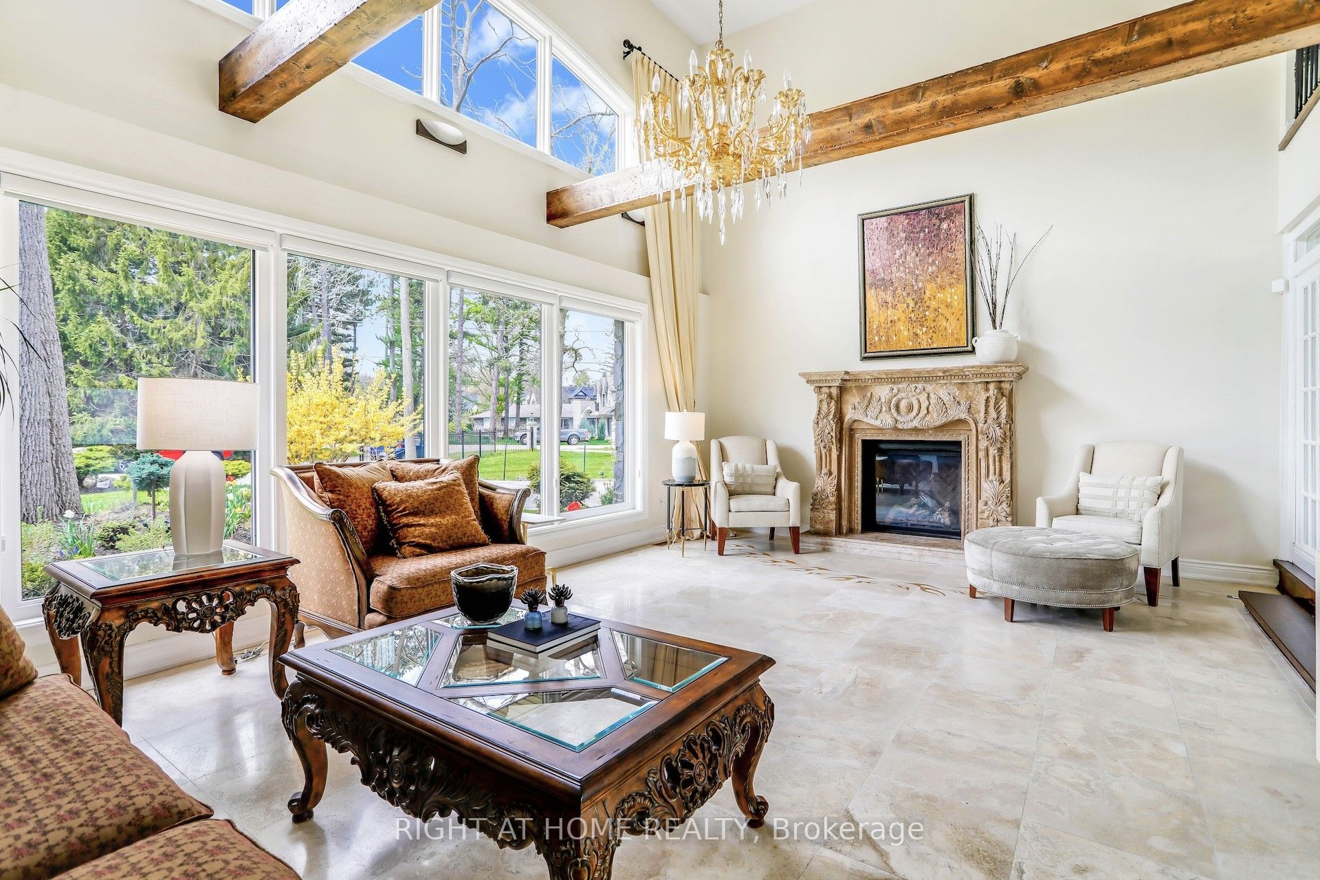 471 Country Club Crescent