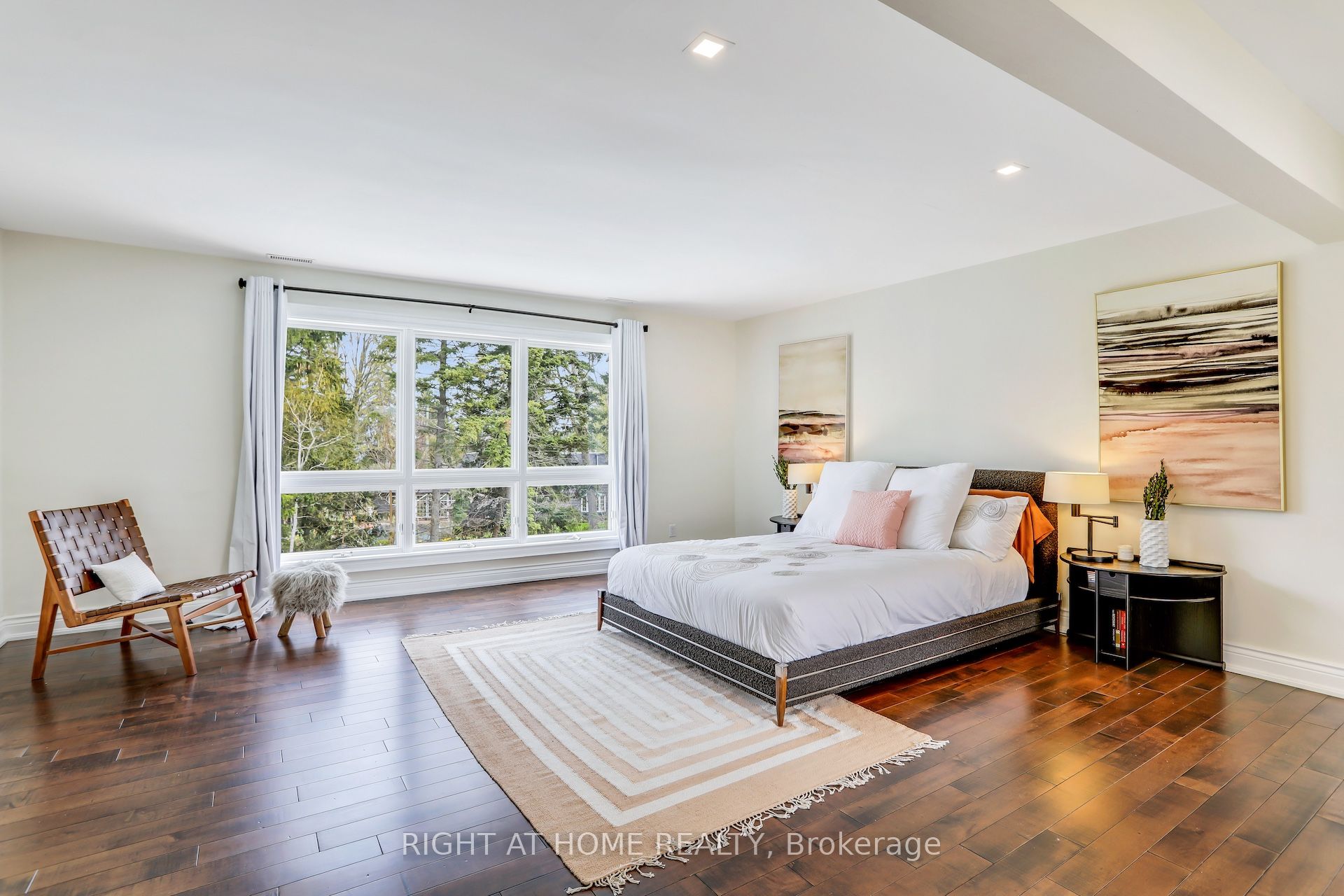 471 Country Club Crescent