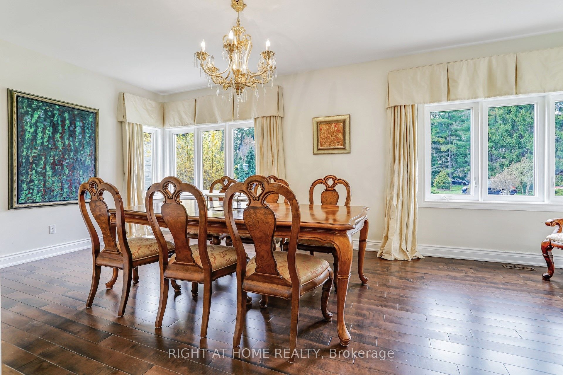 471 Country Club Crescent