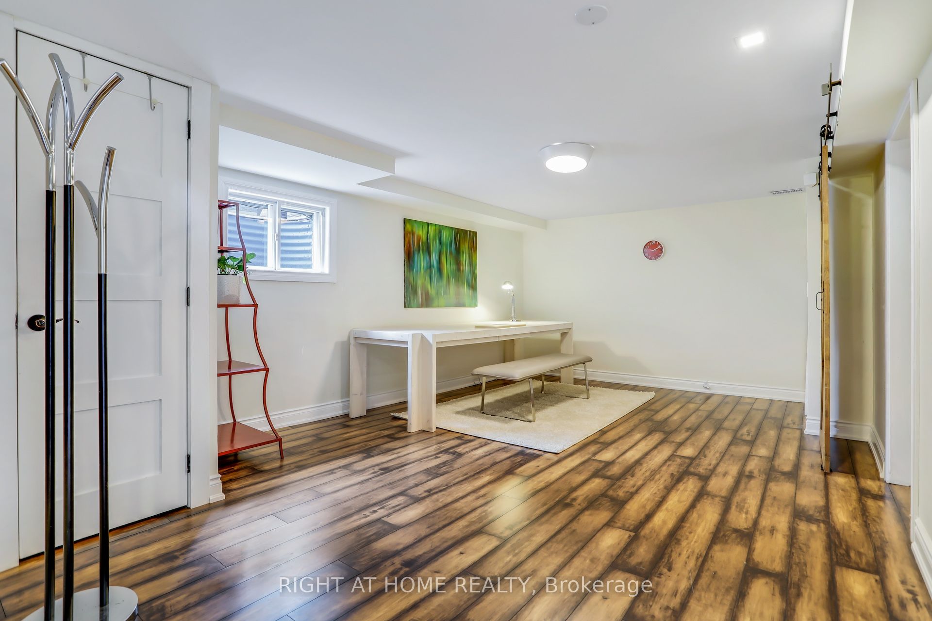 471 Country Club Crescent
