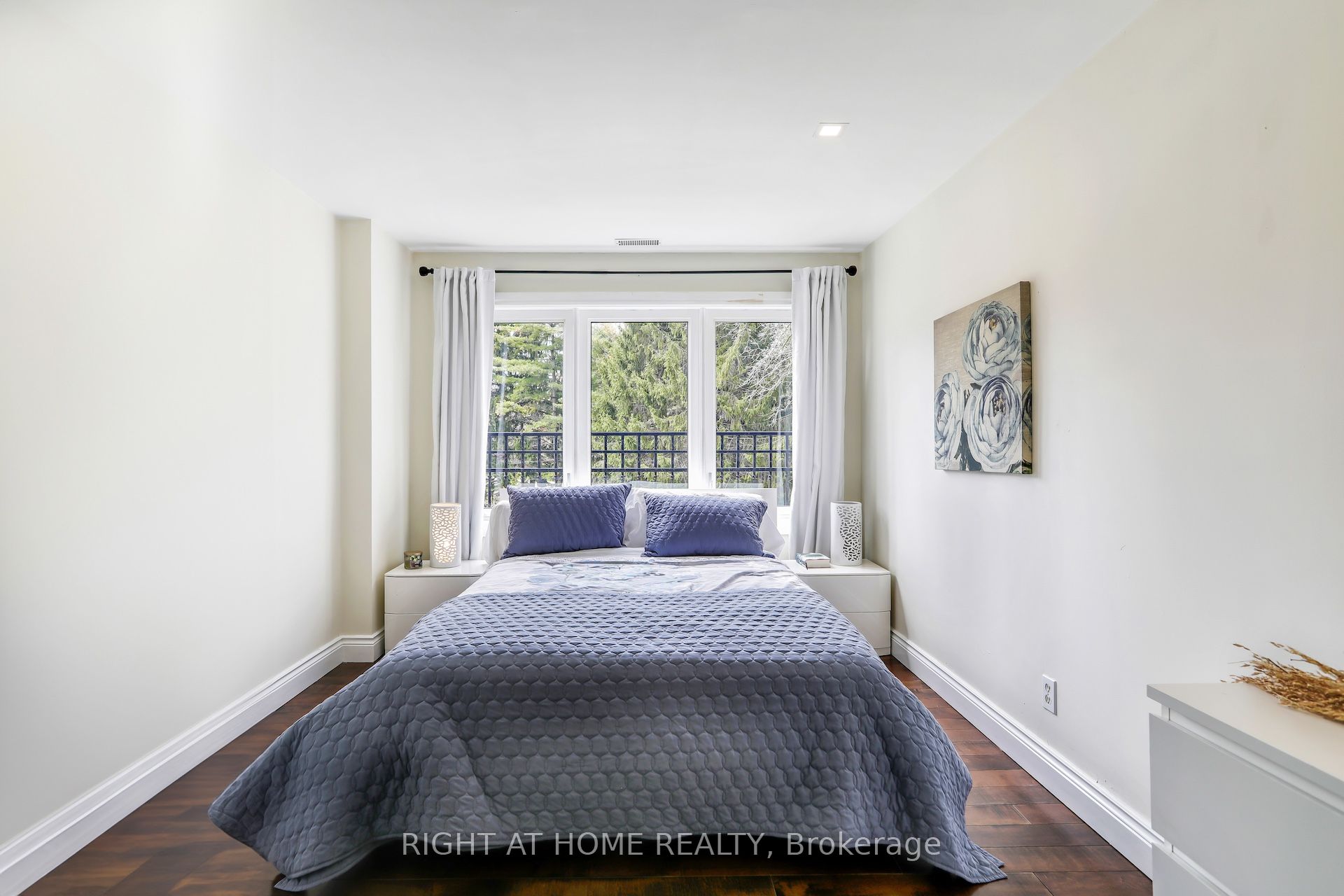 471 Country Club Crescent