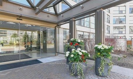 2267 Lakeshore Boulevard W, #505