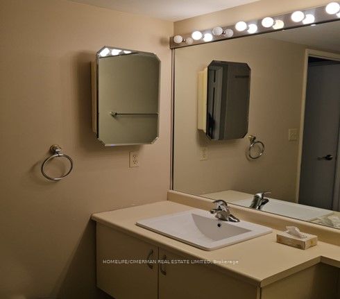 2267 Lakeshore Boulevard W, #505